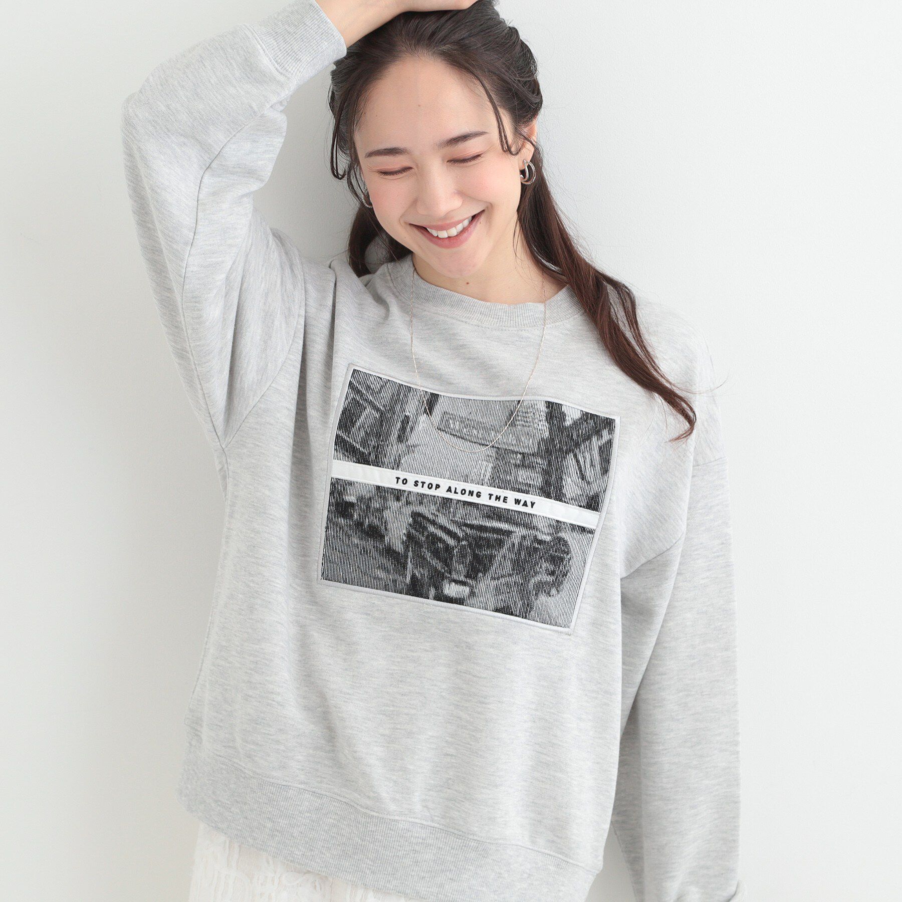 SHOO･LA･RUE「【S-LL】カジュアルすぎない大人のフォト刺繍裏毛スウェット」|パーカー|ライトグレー(011