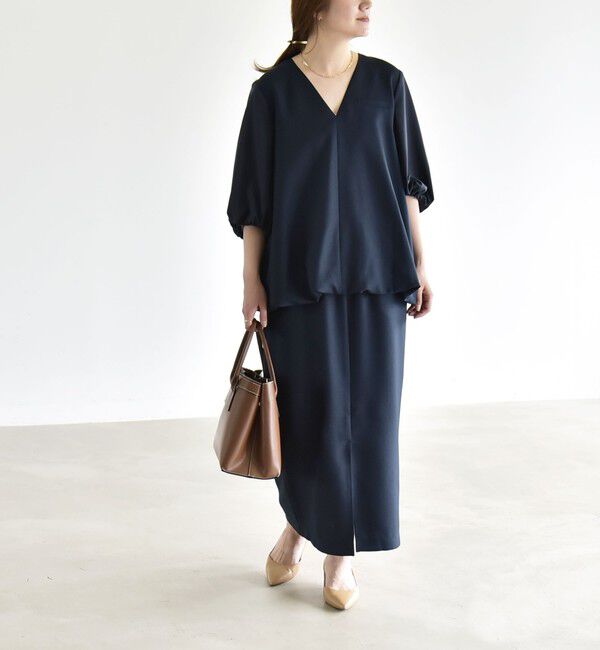 quaranciel「《予約》quaranciel:〈洗濯機可能〉Vネック 6分袖 ブラウス & Iライン スカート セットアップ」|ワンピース|