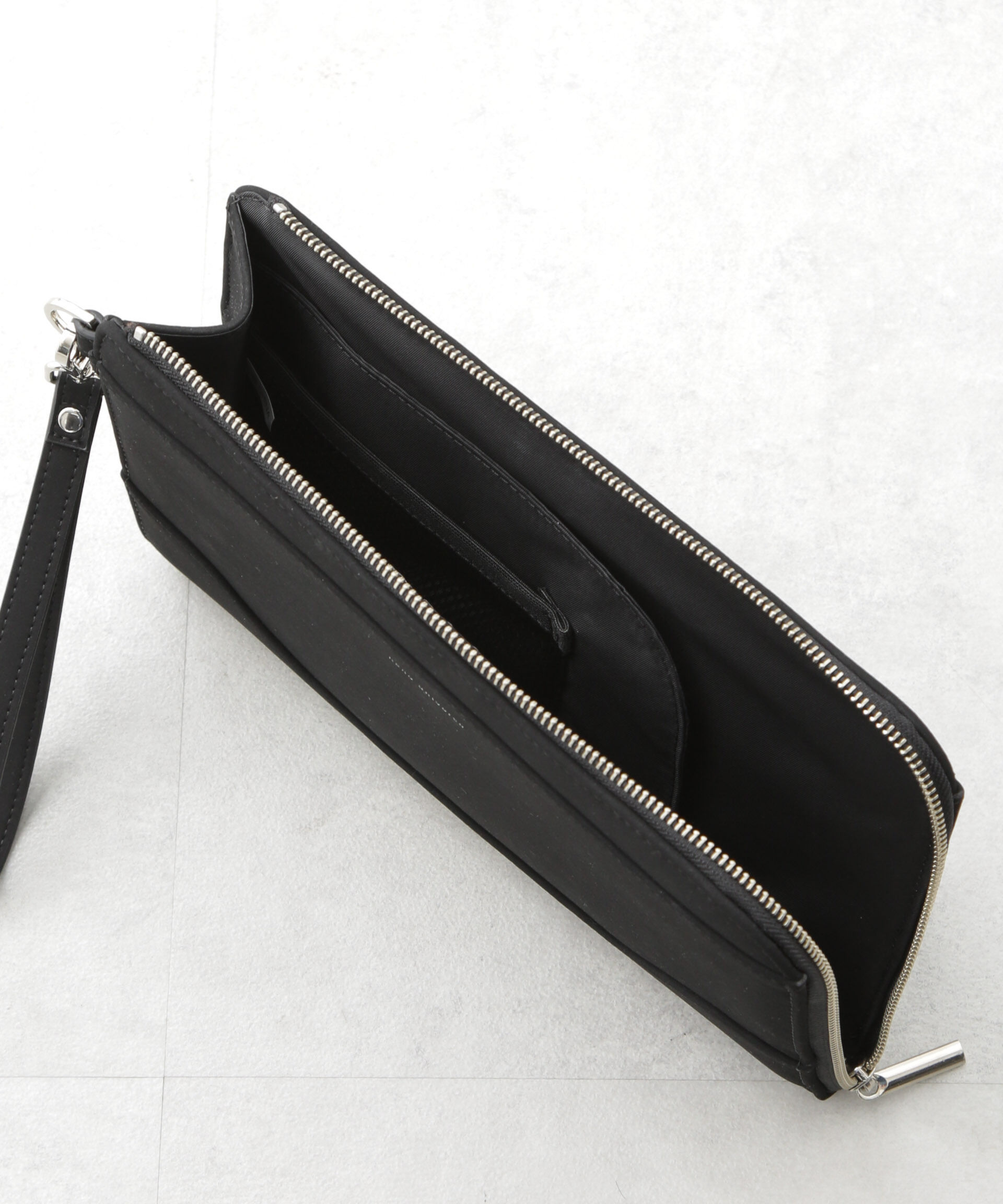 nano･universe「フェイクスエードクラッチバッグ」|ショルダー・メッセンジャー|