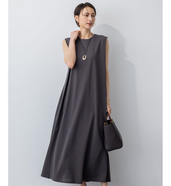 23区「【Oggi8月号掲載/接触冷感/洗える】ツイストコットンプレーティング スリーブレスワンピース」|ワンピース|グレー系