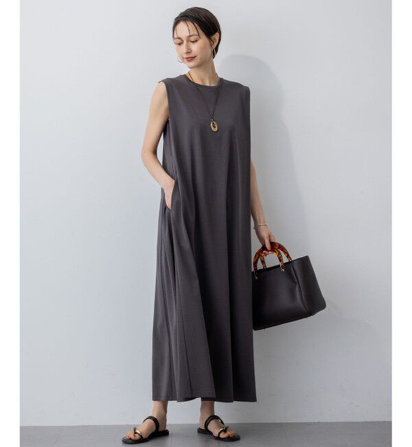 23区「【Oggi8月号掲載/接触冷感/洗える】ツイストコットンプレーティング スリーブレスワンピース」|ワンピース|