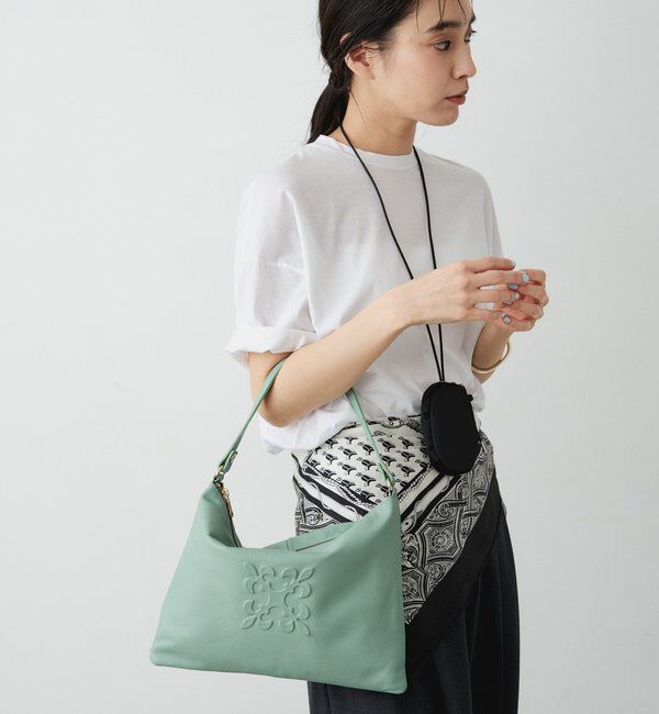  「エンボスモノグラムショルダーバッグ」|ショルダー・メッセンジャー|