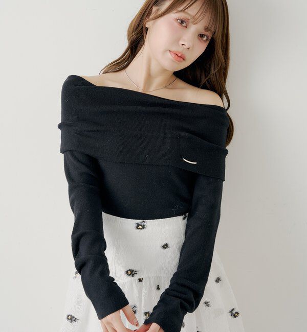  「【SALON by Chico】ドットプリントオフショルニット」|ニット・セーター|