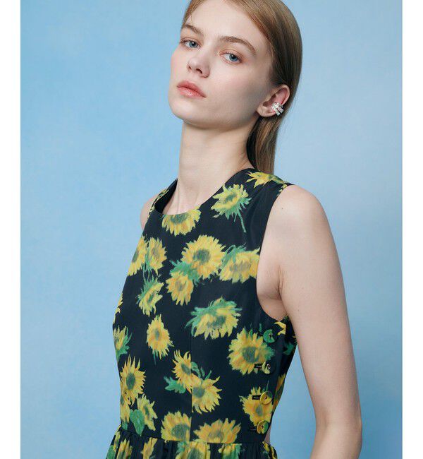 LOULOU WILLOUGHBY「 WEB 一部店舗限定【LOULOU WILLOUGHBY】サンフラワープリントバッククロスワンピース」|ワンピース|