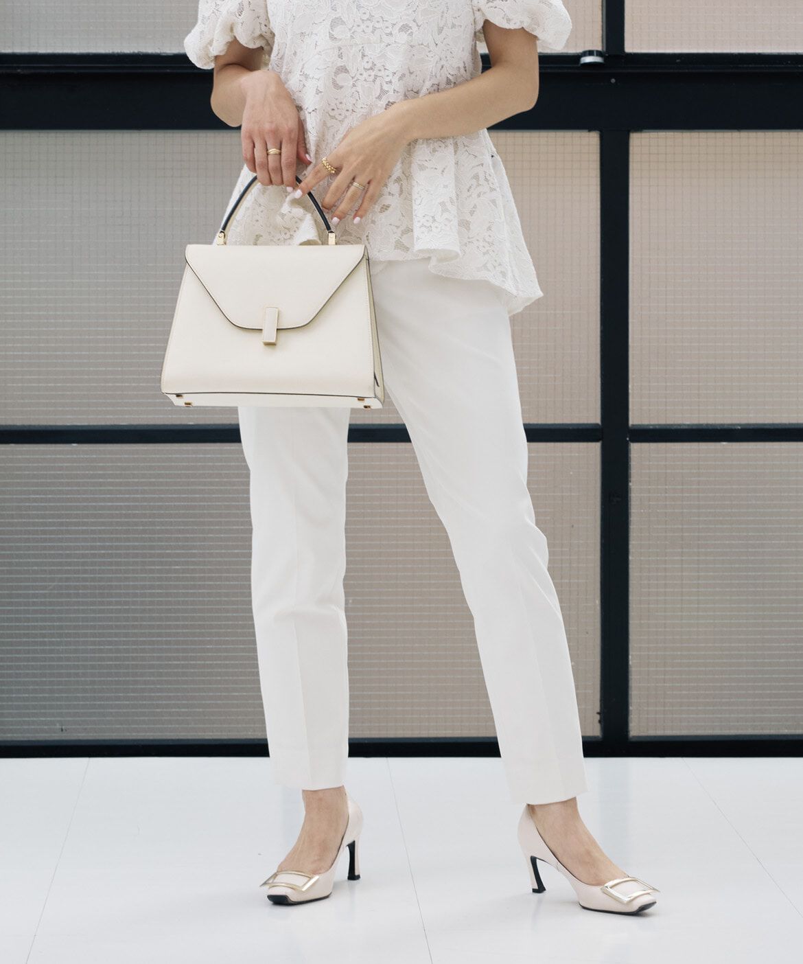 Maglie le cassetto「《M Maglie le cassetto&times;吉田理紗》美シルエットテーパードパンツ」|その他|オフホワイト1