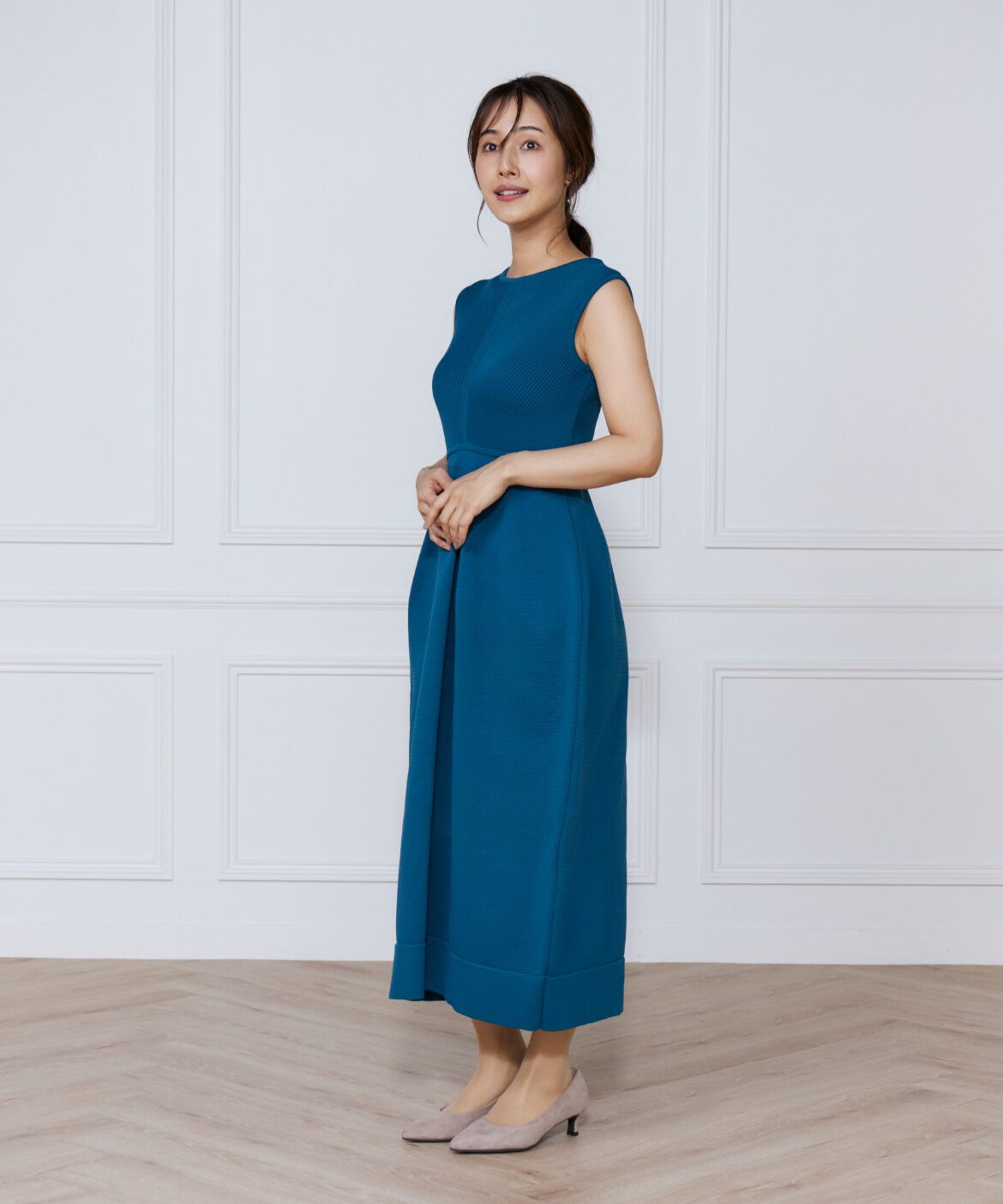 ef-de Black「リブ&times;天竺ベルシェイプニットワンピース」|ワンピース|