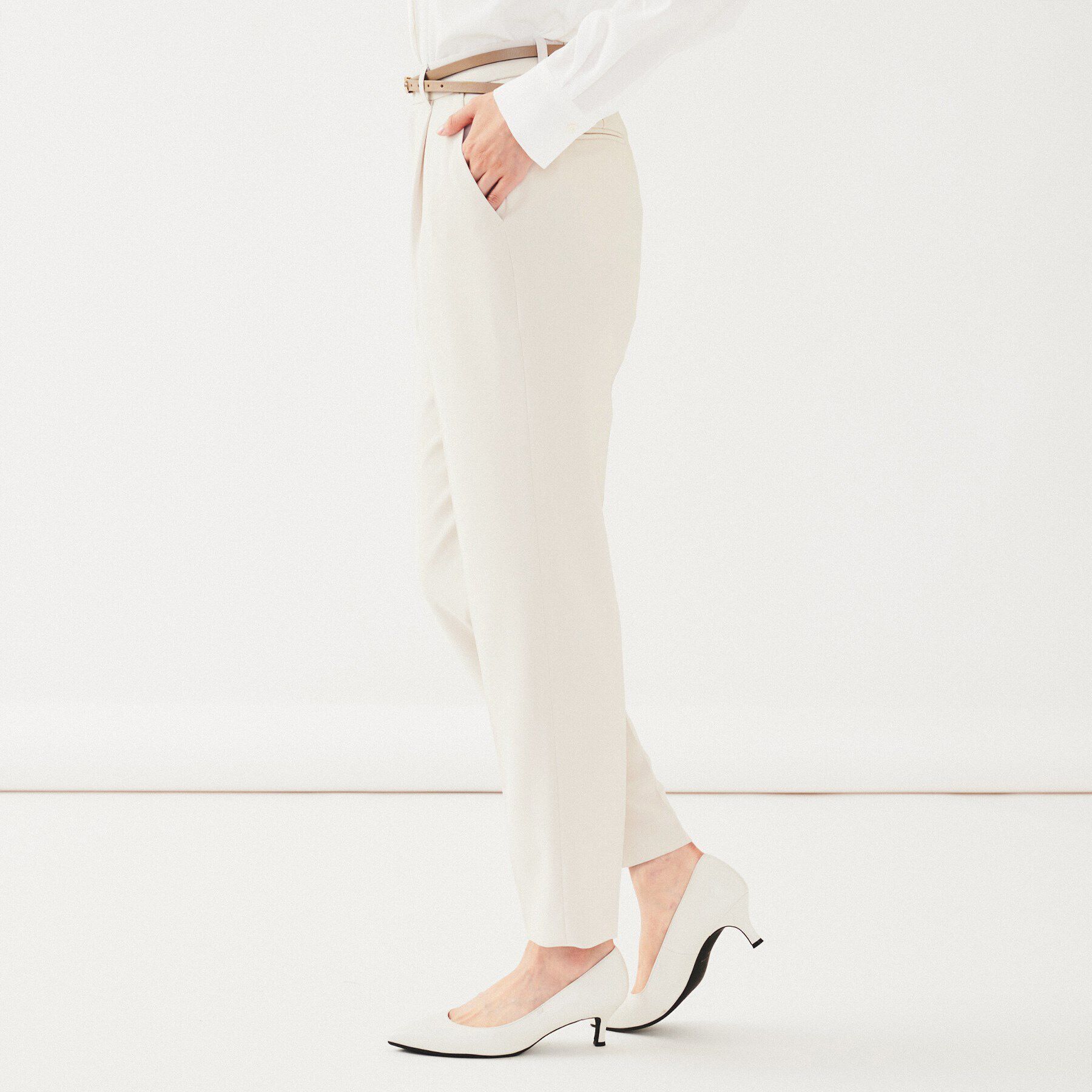 UNTITLED「【通勤スーツ】タックテーパードパンツ」|その他|