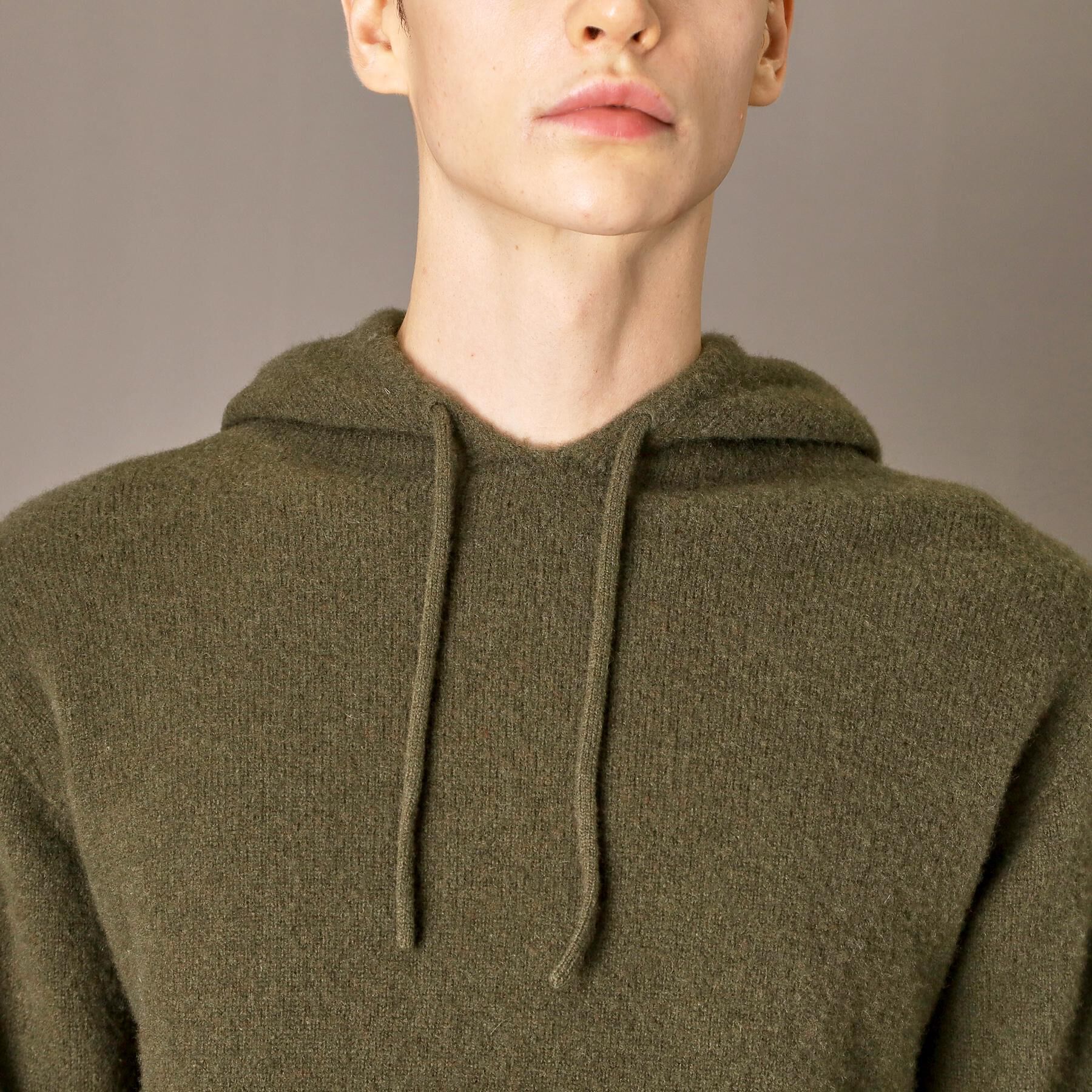 DRESSTERIOR「カシミヤブレンドフードニット」|ニット・セーター|