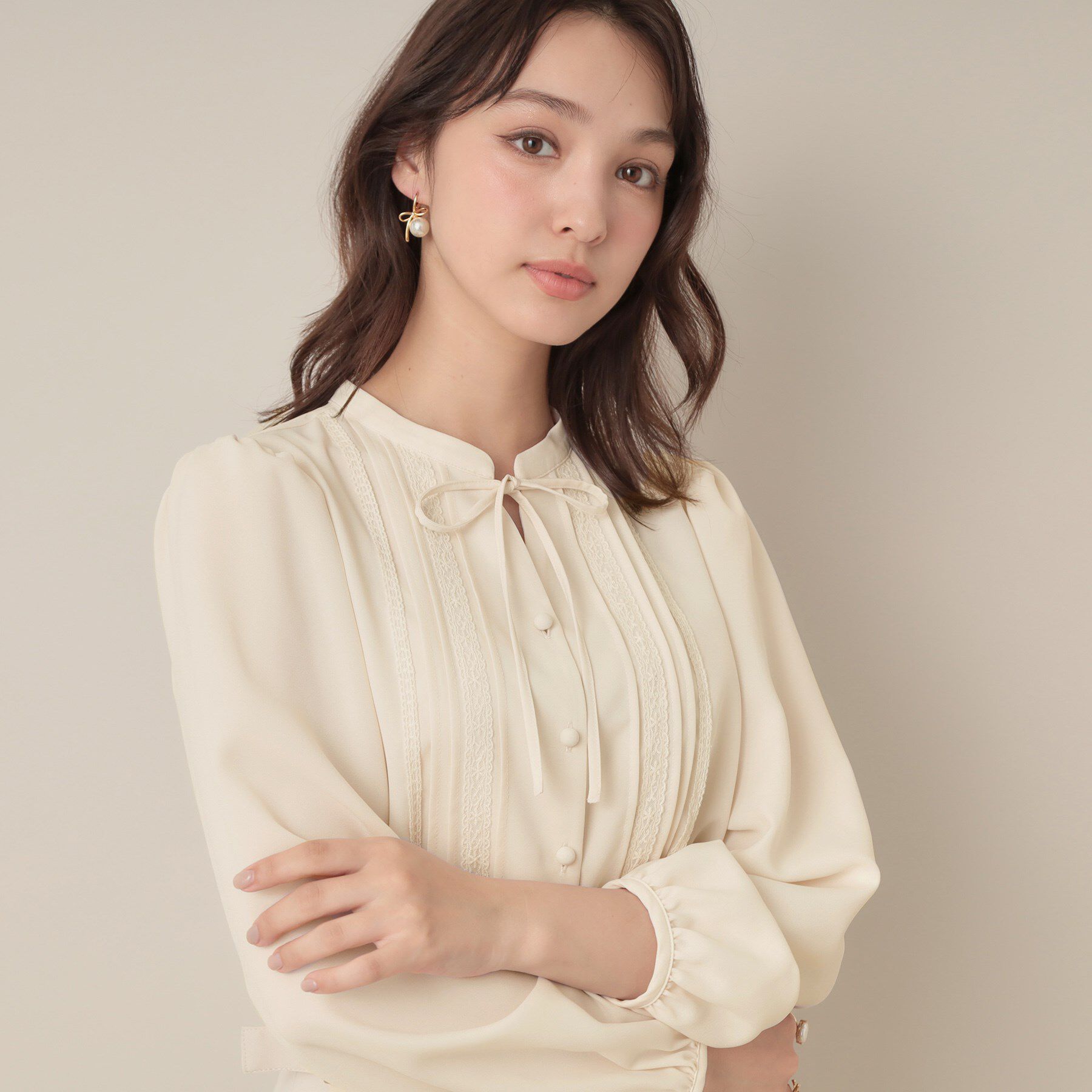 Couture broach「【大人可愛い・通勤】ピンタックレースブラウス」|シャツ・ブラウス|