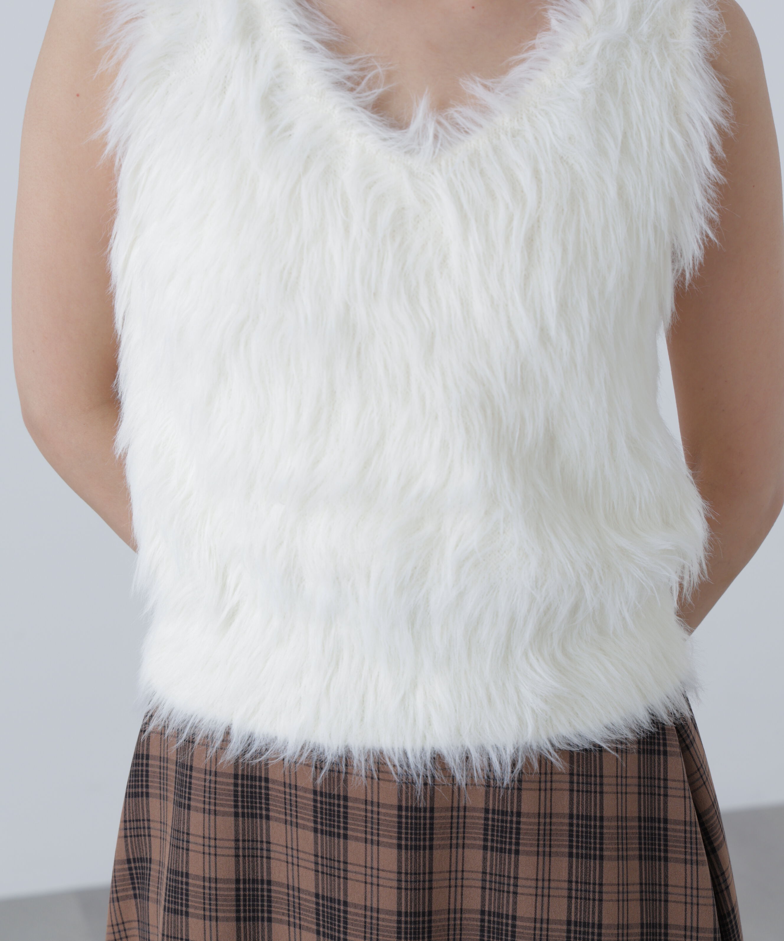  「ロングシャギーノースリニット」|ニット・セーター|