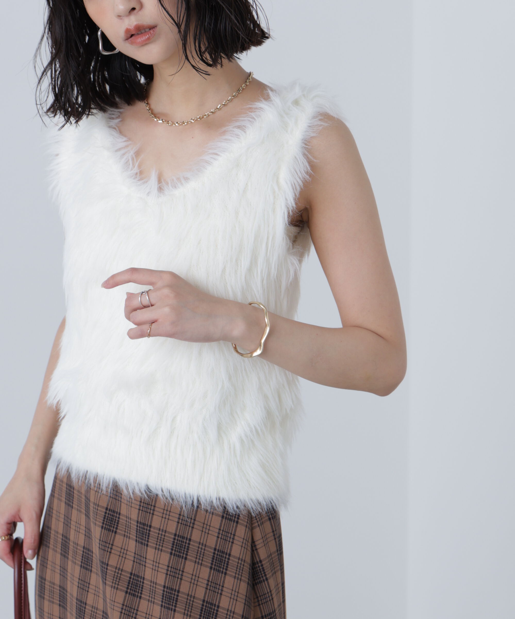  「ロングシャギーノースリニット」|ニット・セーター|