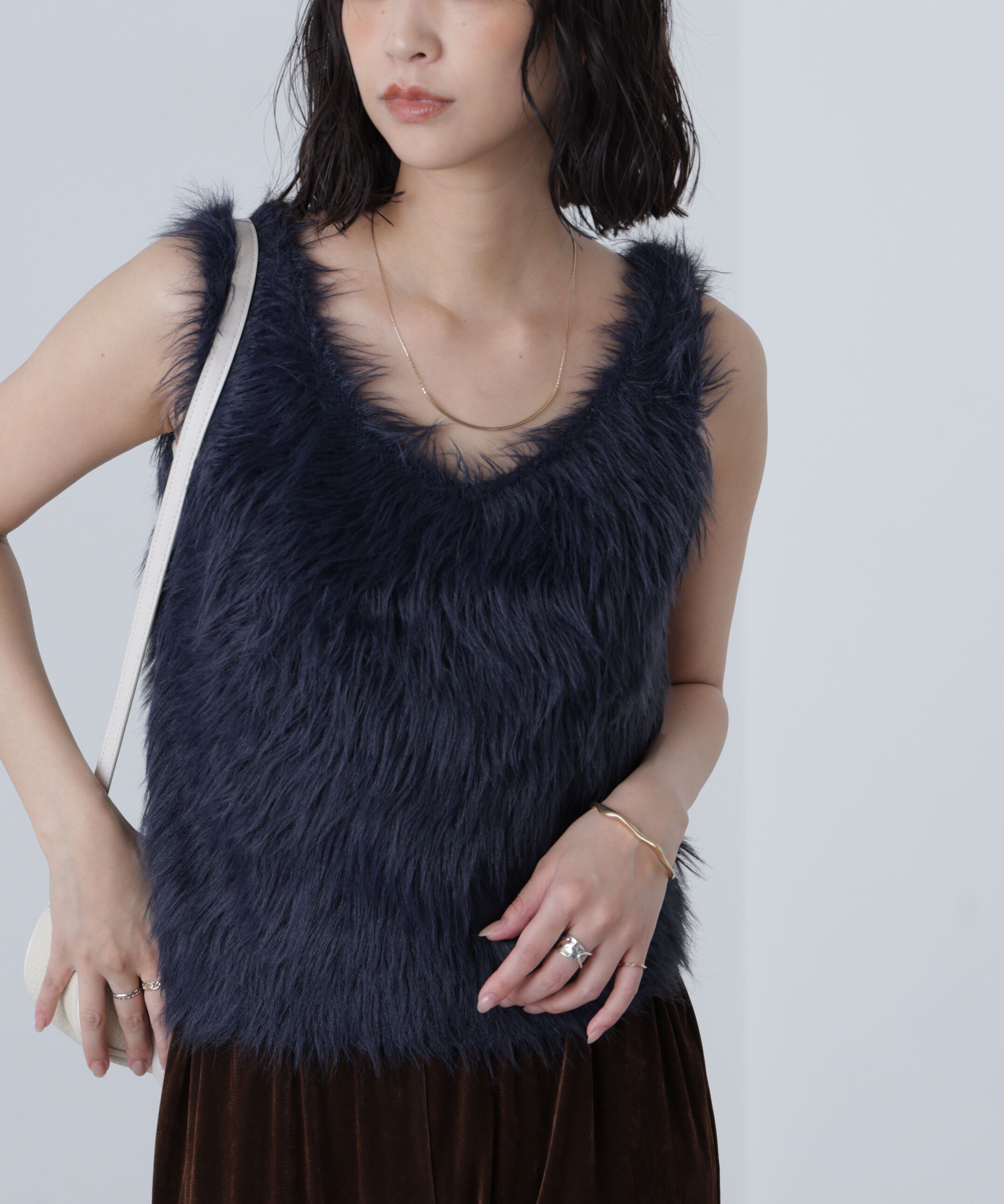  「ロングシャギーノースリニット」|ニット・セーター|