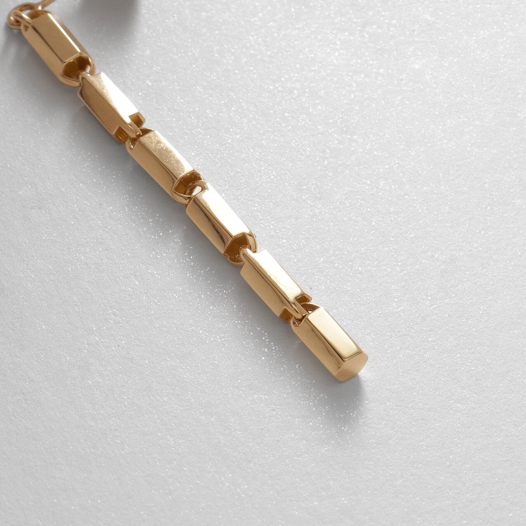 COCOSHNIK「K18ヘキサゴンカットチェーン スタッドピアス 小」|ピアス|