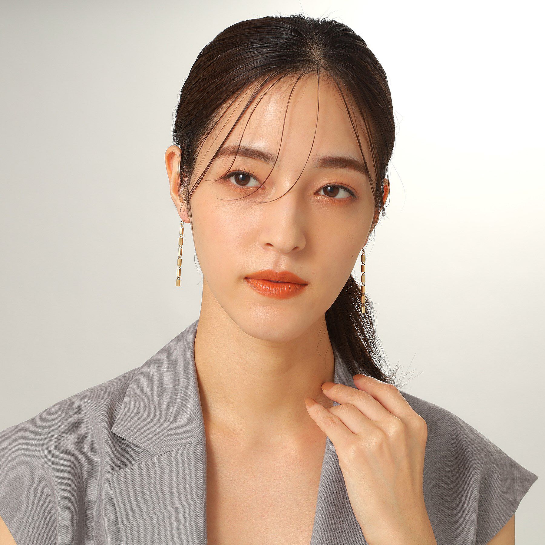 COCOSHNIK「K18ヘキサゴンカットチェーン スタッドピアス 小」|ピアス|