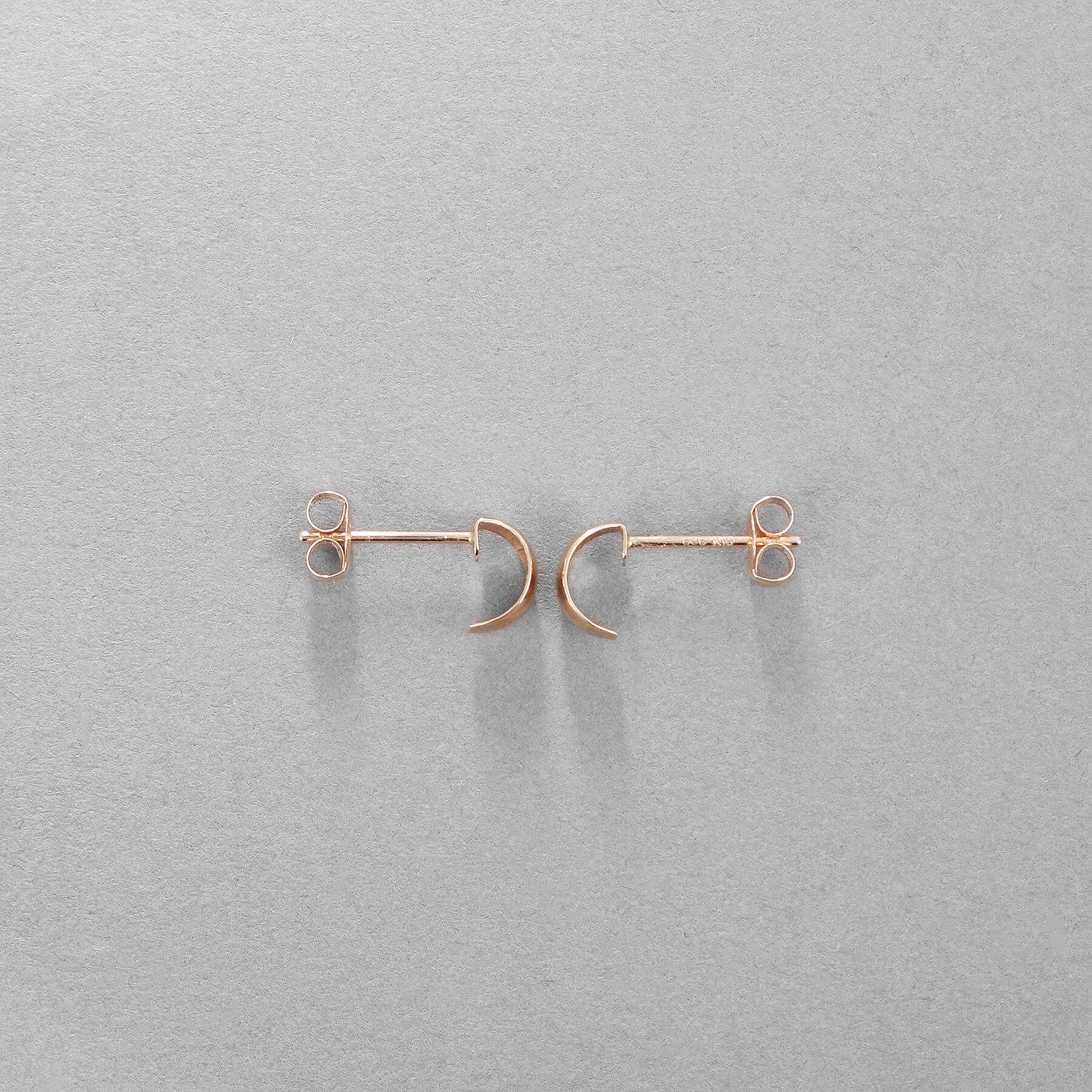 COCOSHNIK ONKITSCH「K10ドームピアス」|ピアス|