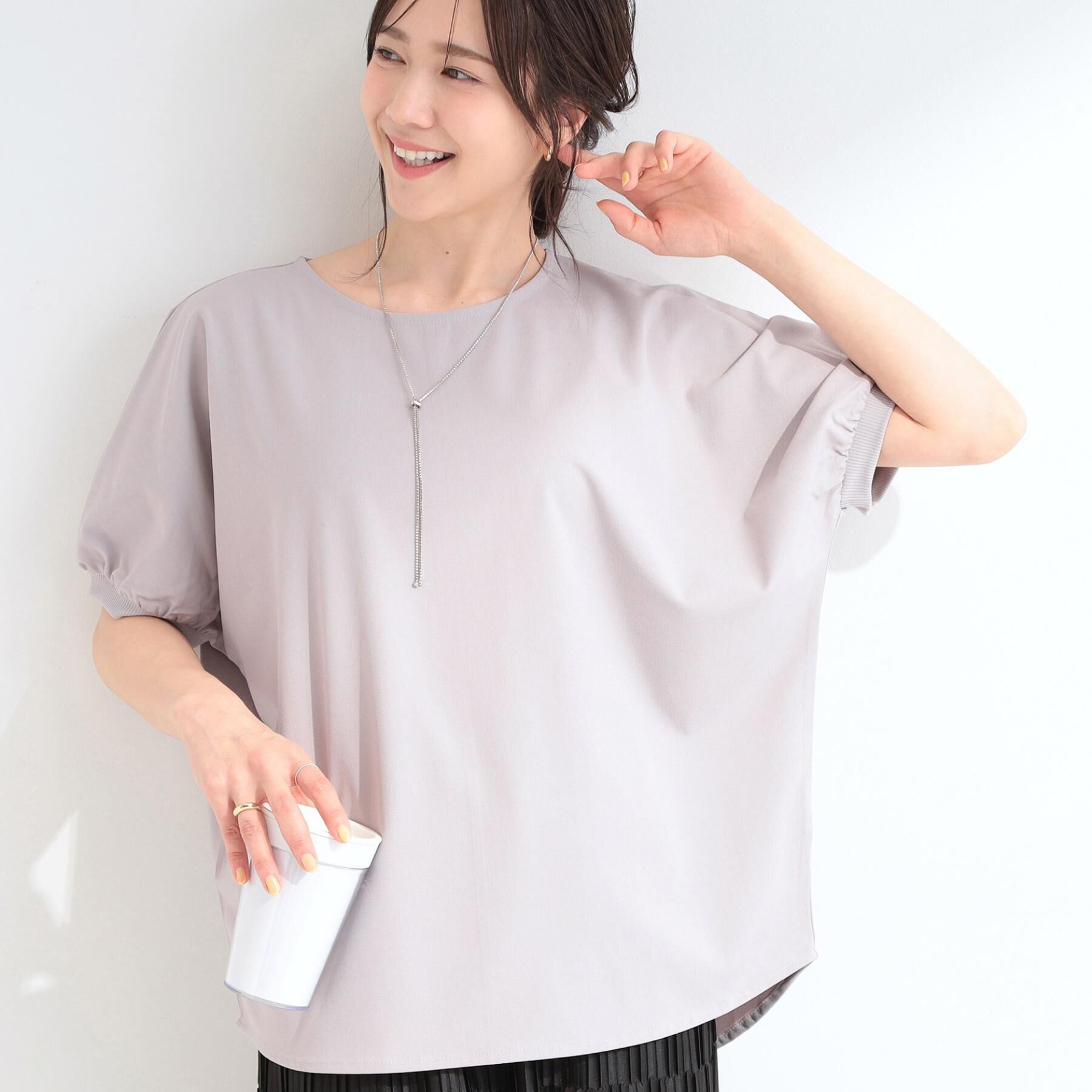 SHOO･LA･RUE「【ひんやり/洗濯後しわになりにくい】大人のパフスリーブ ドルマンブラウス」|シャツ・ブラウス|グレー(012)