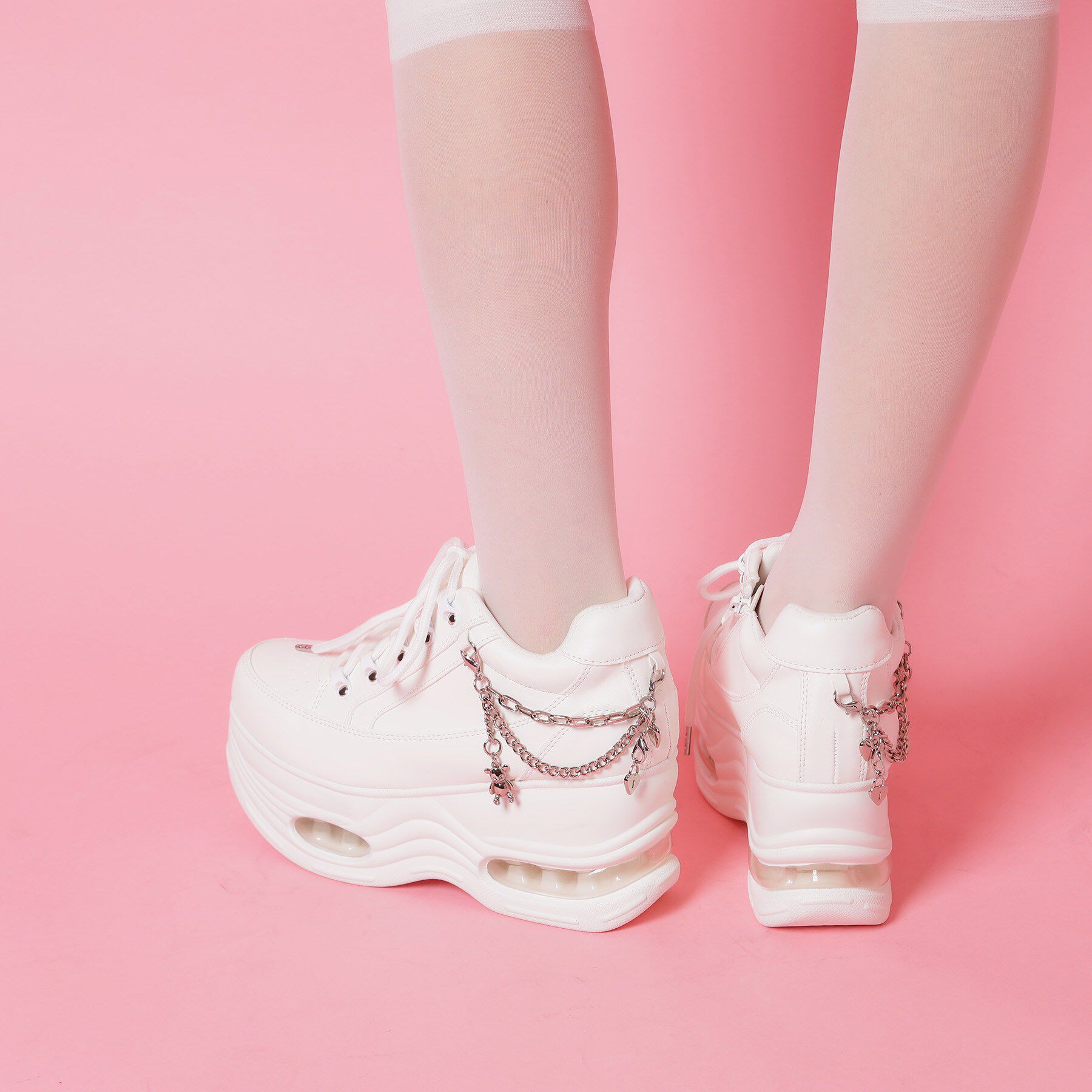 csT&P「十字架チェーン付き厚底スニーカー」|スニーカー|