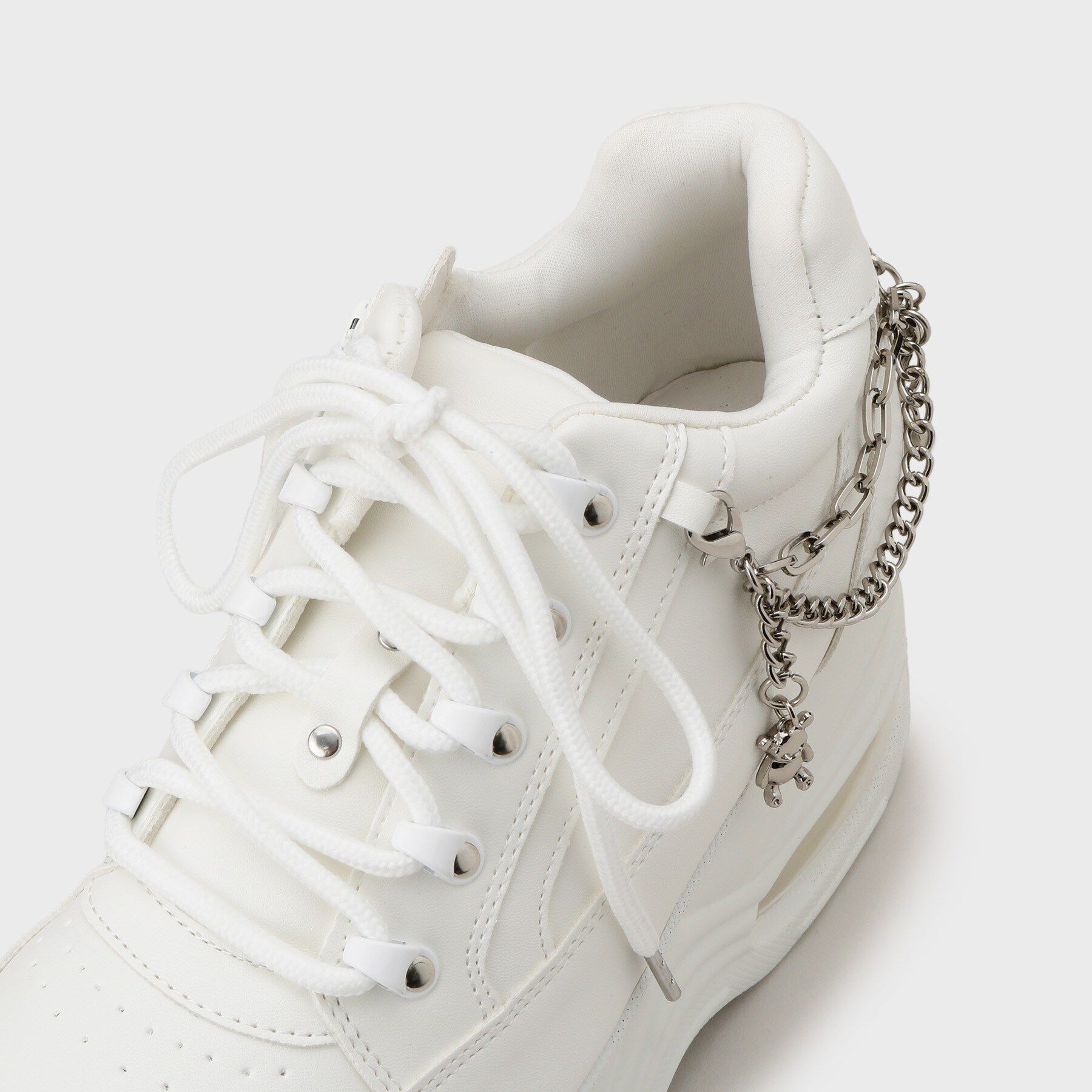 csT&P「十字架チェーン付き厚底スニーカー」|スニーカー|