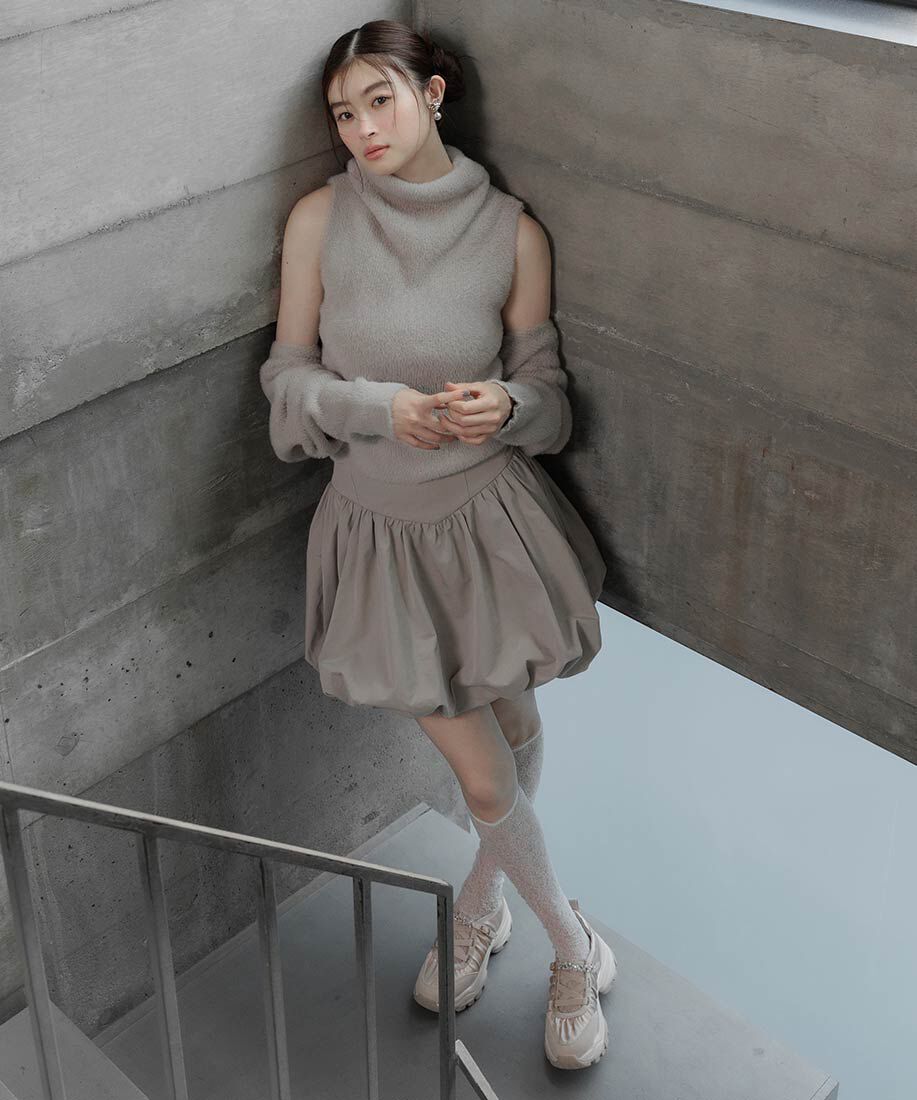  「ビジューベルトレースアップスニーカー」|スニーカー|