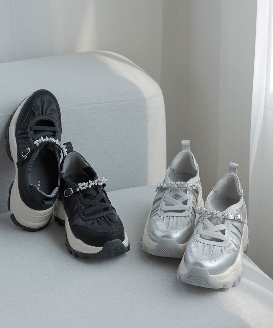  「ビジューベルトレースアップスニーカー」|スニーカー|