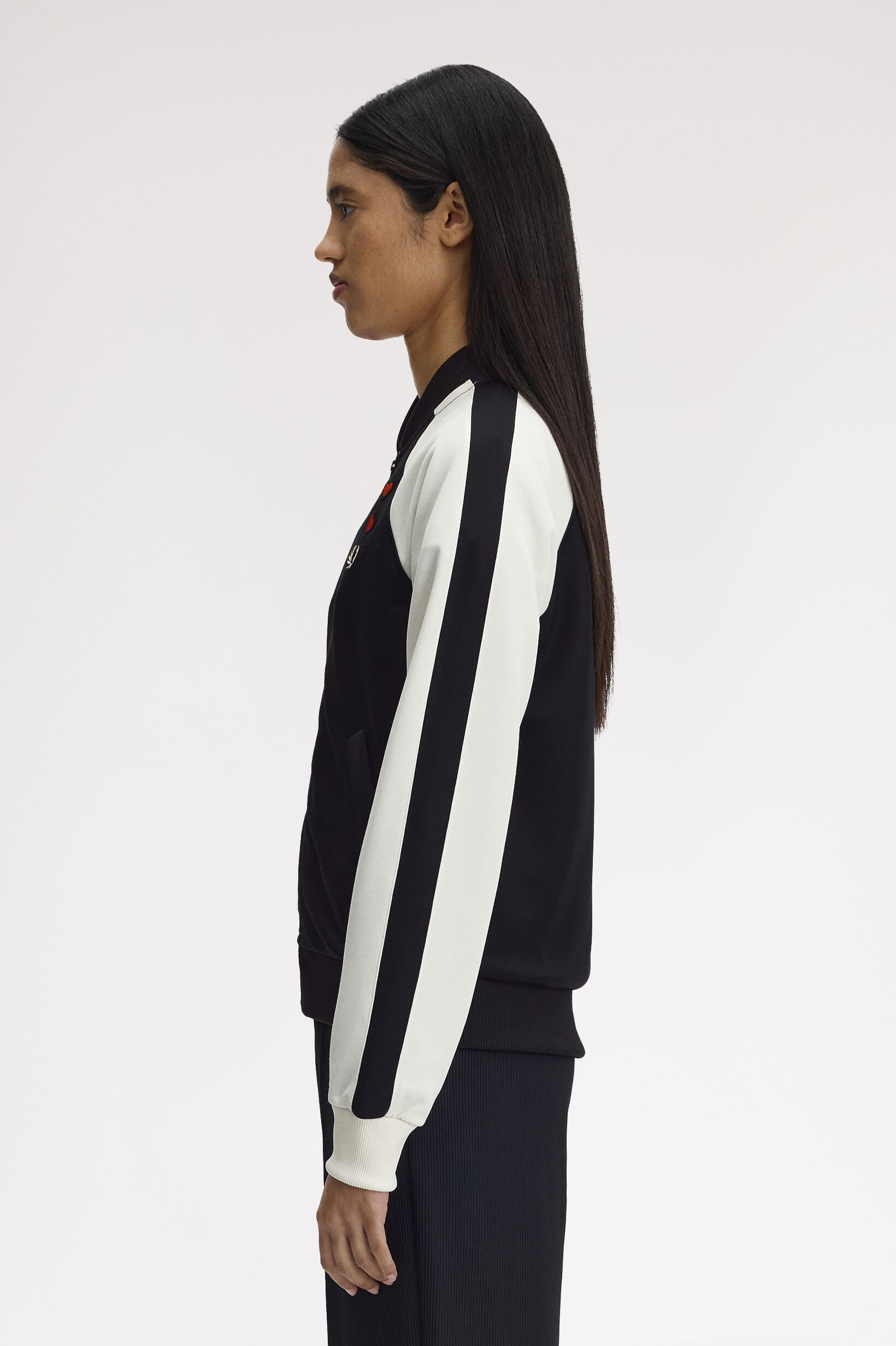 FRED PERRY 「Amy Winehouse Laurel Wreath Bomber Jacket」|ブルゾン・スタジャン|