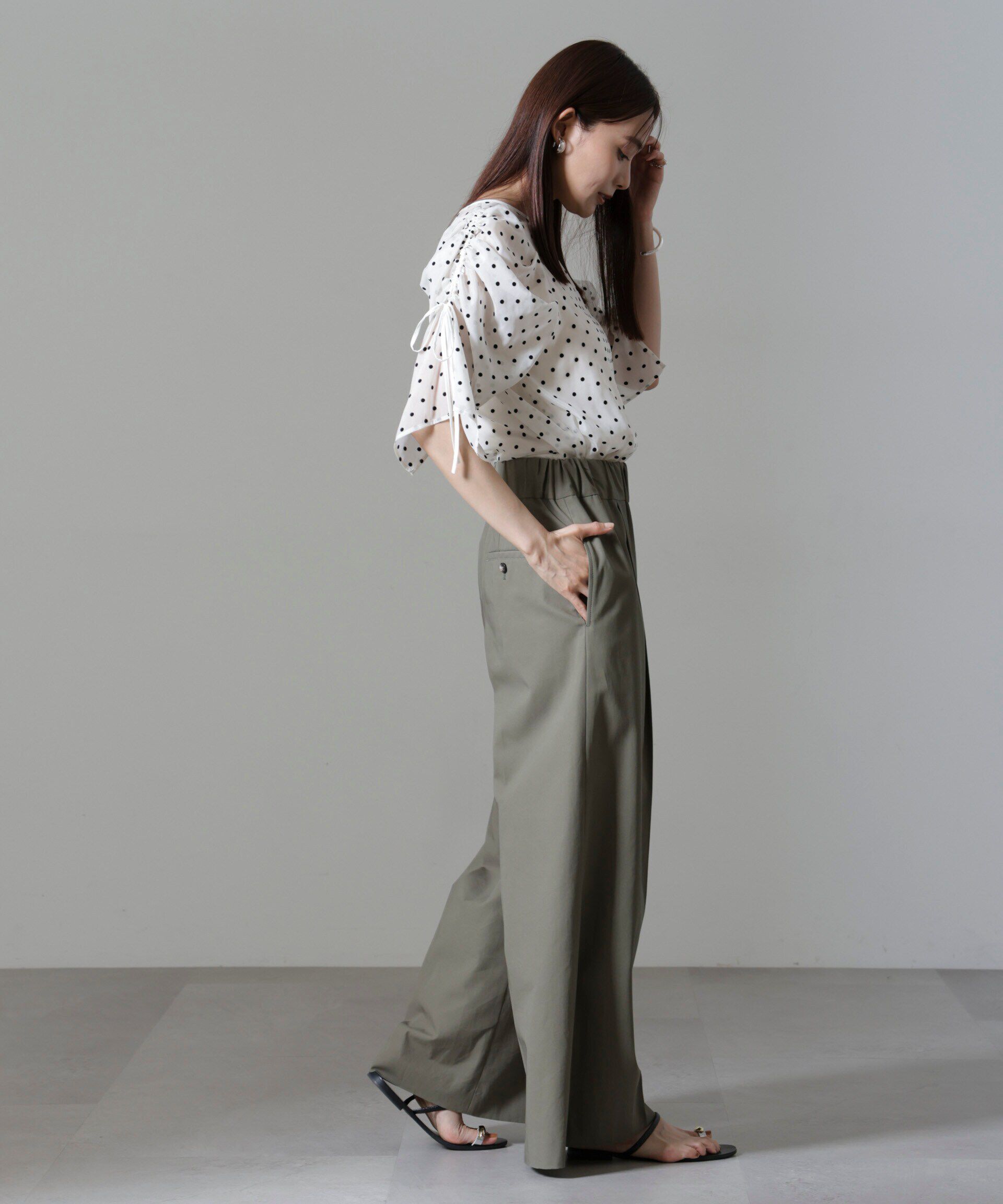 nano･universe「フロッキードットリボンスリーブブラウス」|シャツ・ブラウス|