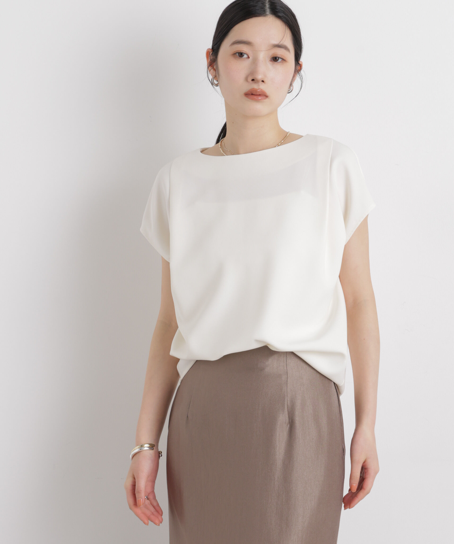 nano･universe「DressT/ボートネックタックコクーンブラウス」|シャツ・ブラウス|オフホワイト1