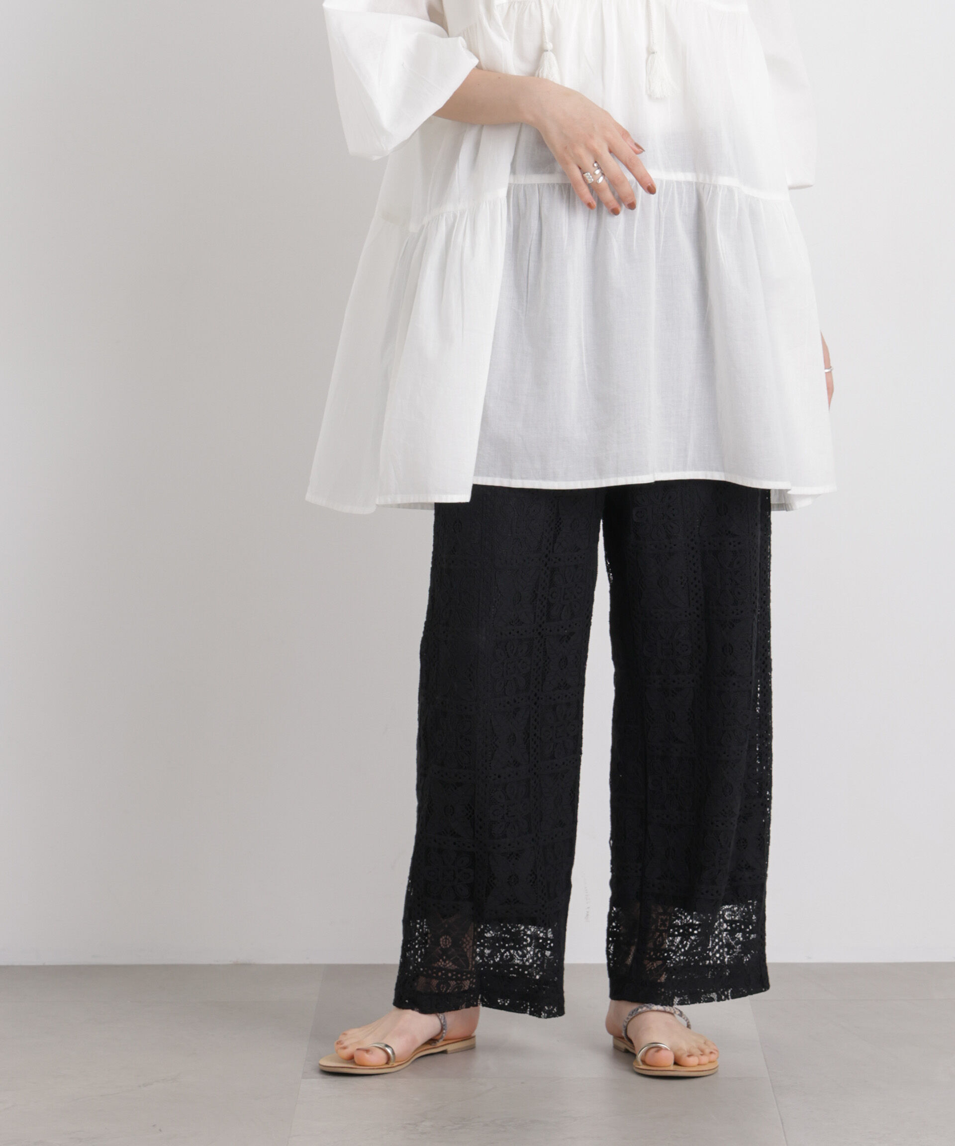 nano･universe「幾何柄レースパンツ(セットアップ可)」|チノ|