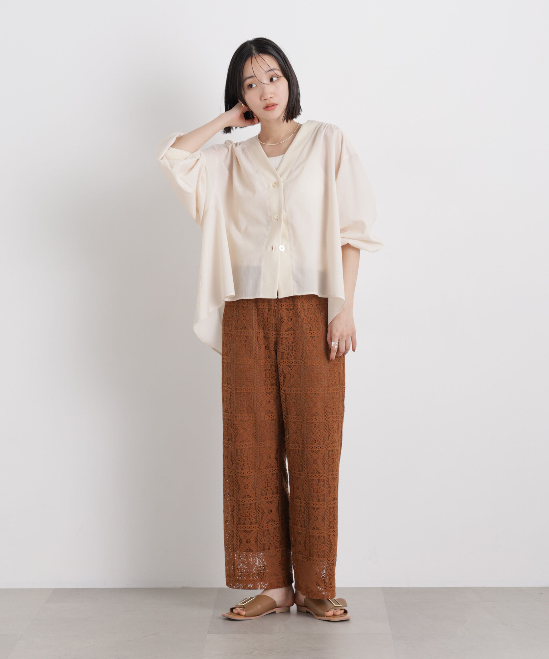 nano･universe「幾何柄レースパンツ(セットアップ可)」|チノ|