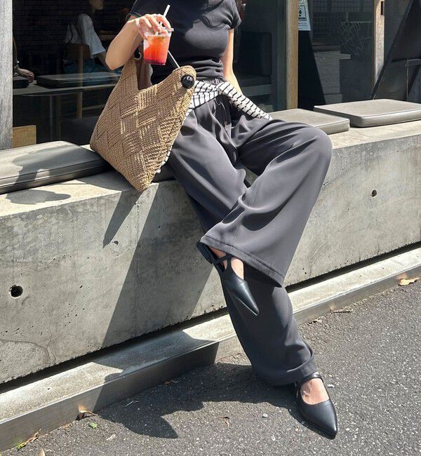 fredy emue「【4サイズ展開/リピーター続出！】とろみツイルストレートイージーパンツ」|チノ|