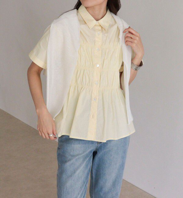 fredy emue「シャーリング半袖シャツ」|シャツ・ブラウス|イエロー