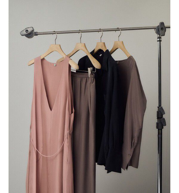 SALON adam et rope'「[25AW]GENTLE SILK ジャンパースカート【セットアップ対応・洗える】」|ワンピース|