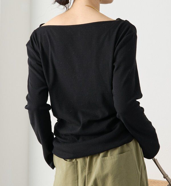  「【ワンショルやオフショルにも】ネックコンシャスカットソー」|Tシャツ・カットソー|