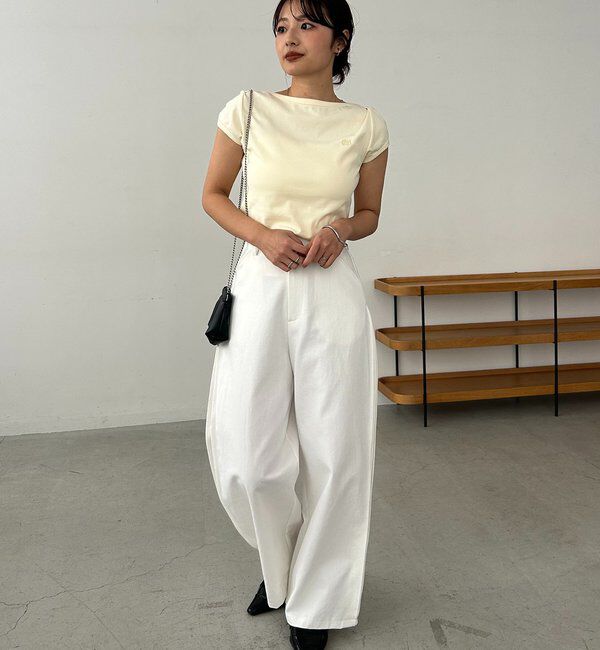  「【Tシャツが苦手な方にも◎】1ポイントボートネックTシャツ」|Tシャツ・カットソー|