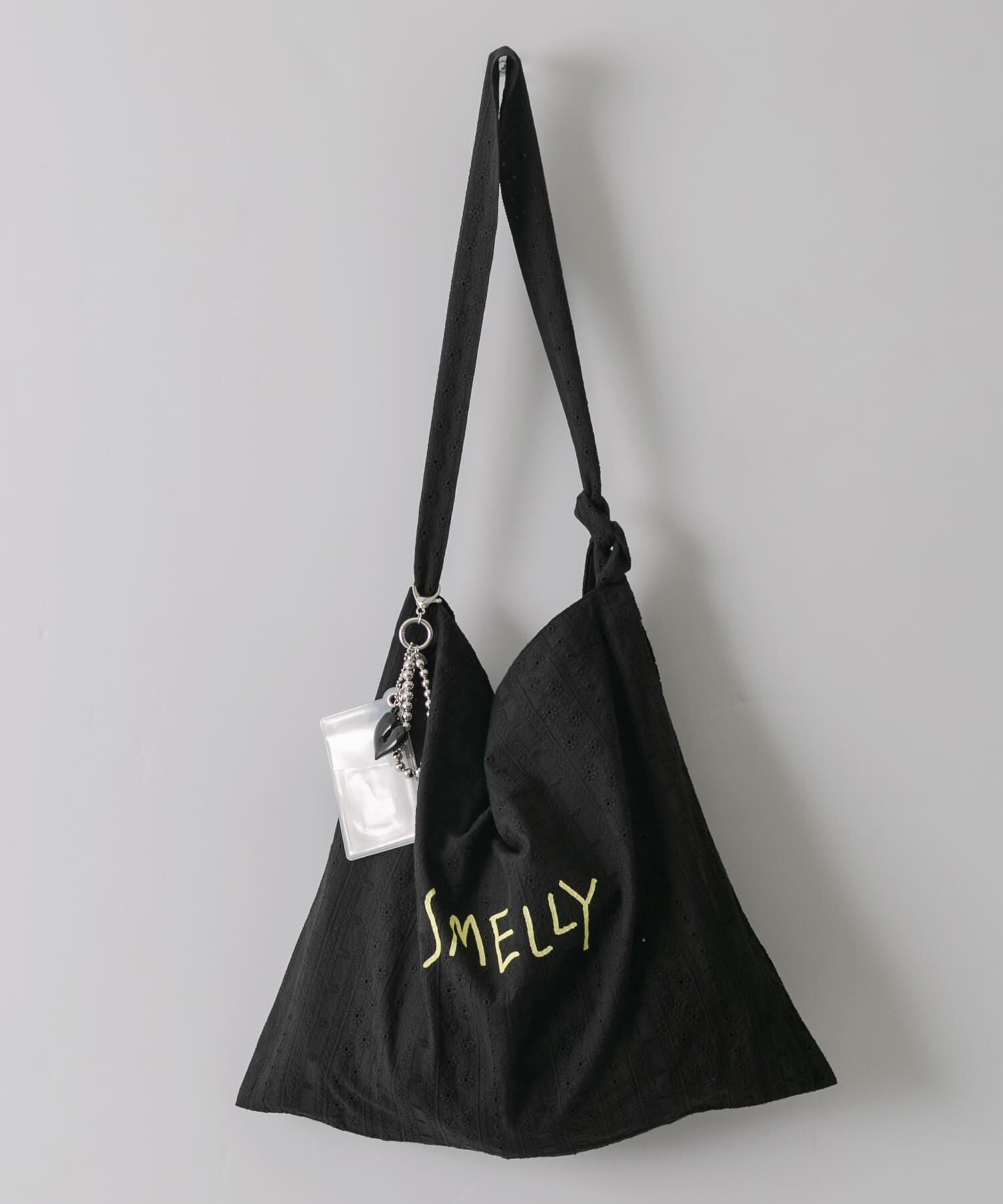 SMELLY「プリントショルダーバッグ」|ショルダー・メッセンジャー|ブラック