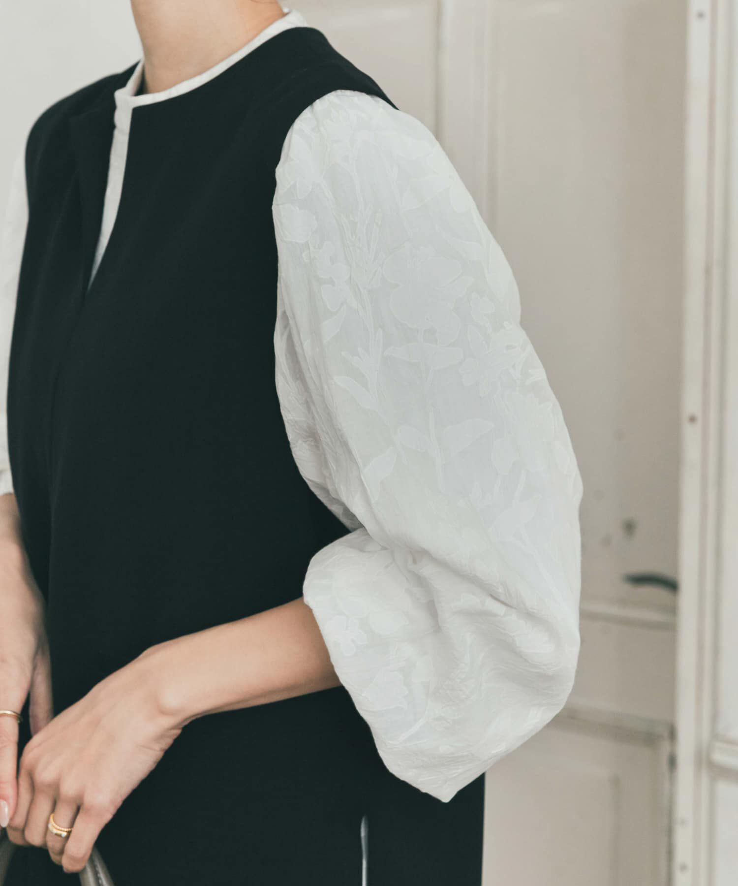 URBAN RESEARCH DOORS「フラワーオパールブラウス」|シャツ・ブラウス|