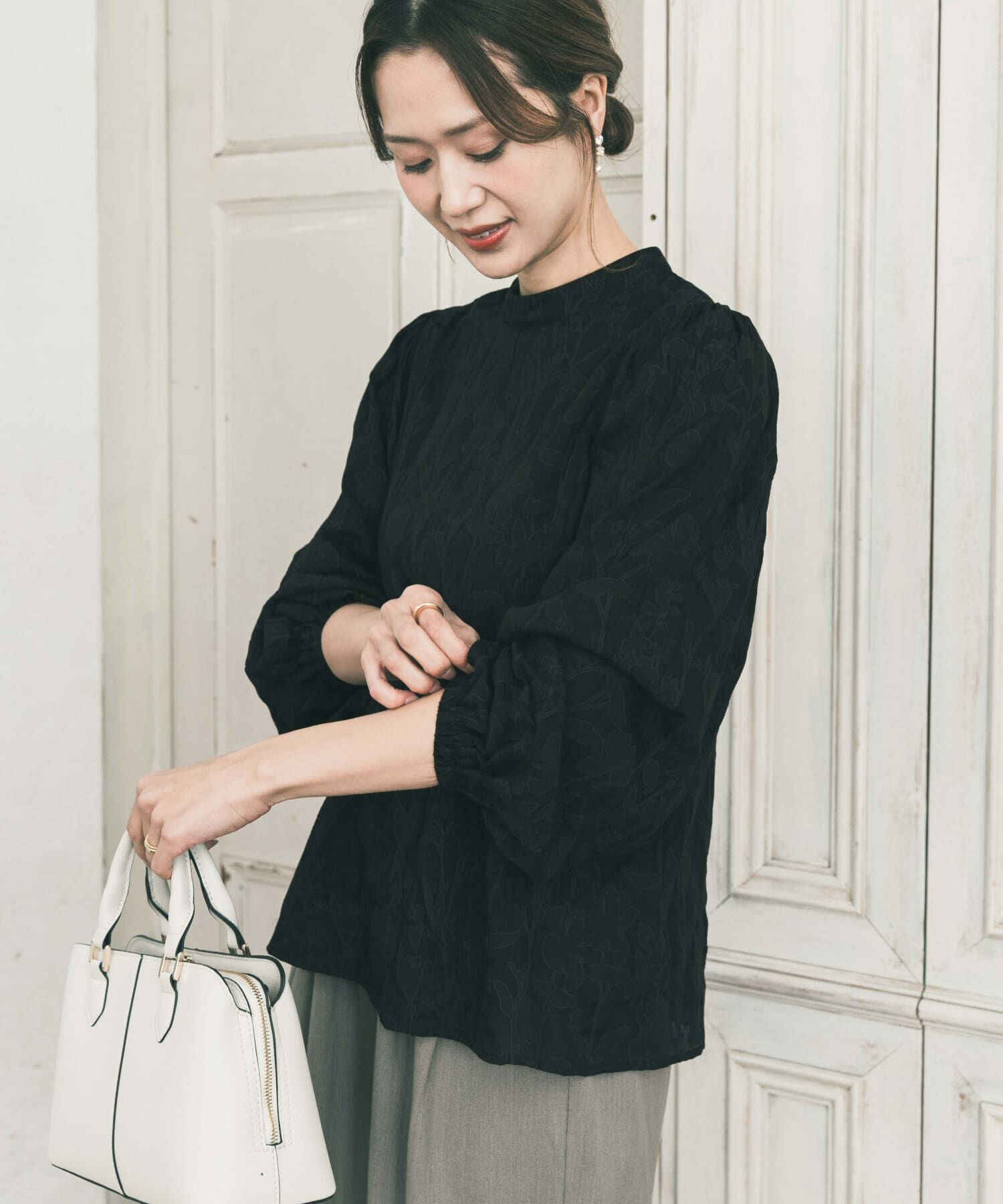 URBAN RESEARCH DOORS「フラワーオパールブラウス」|シャツ・ブラウス|