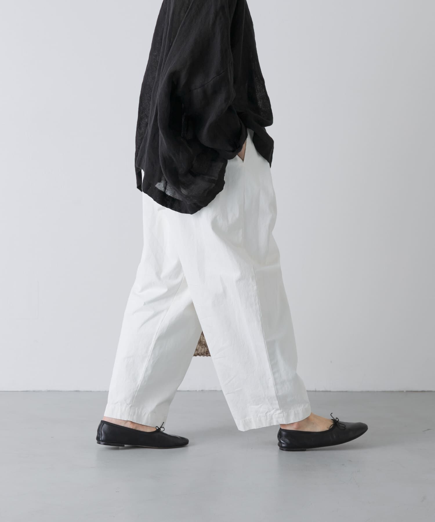 かぐれ「コットンテーパードイージーパンツ」|その他|オフホワイト