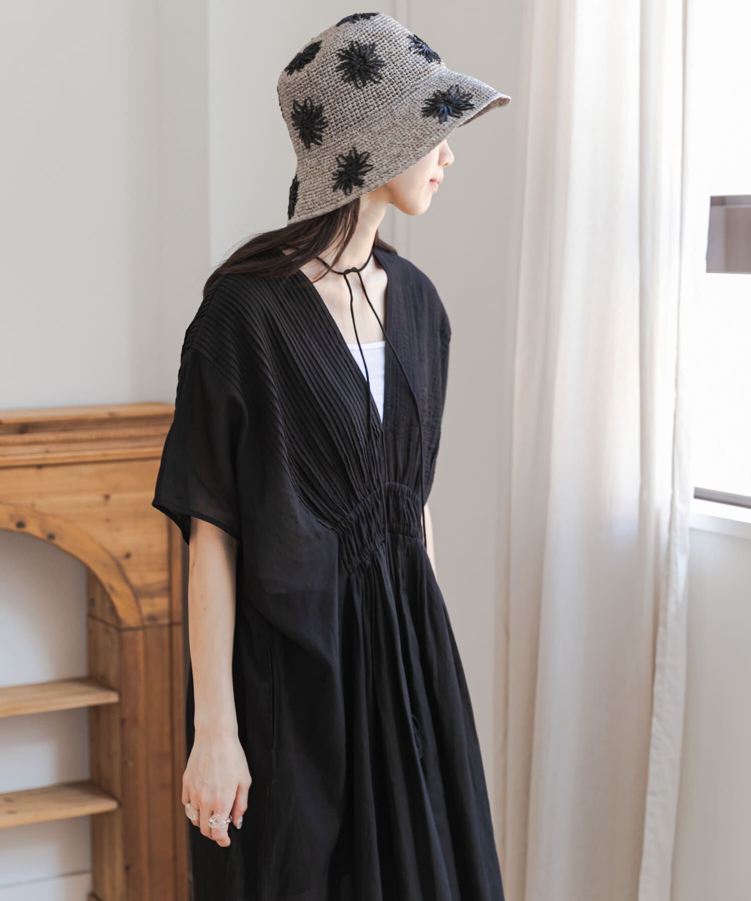 URBAN RESEARCH DOORS「ピンタックギャザーワンピース」|ワンピース|