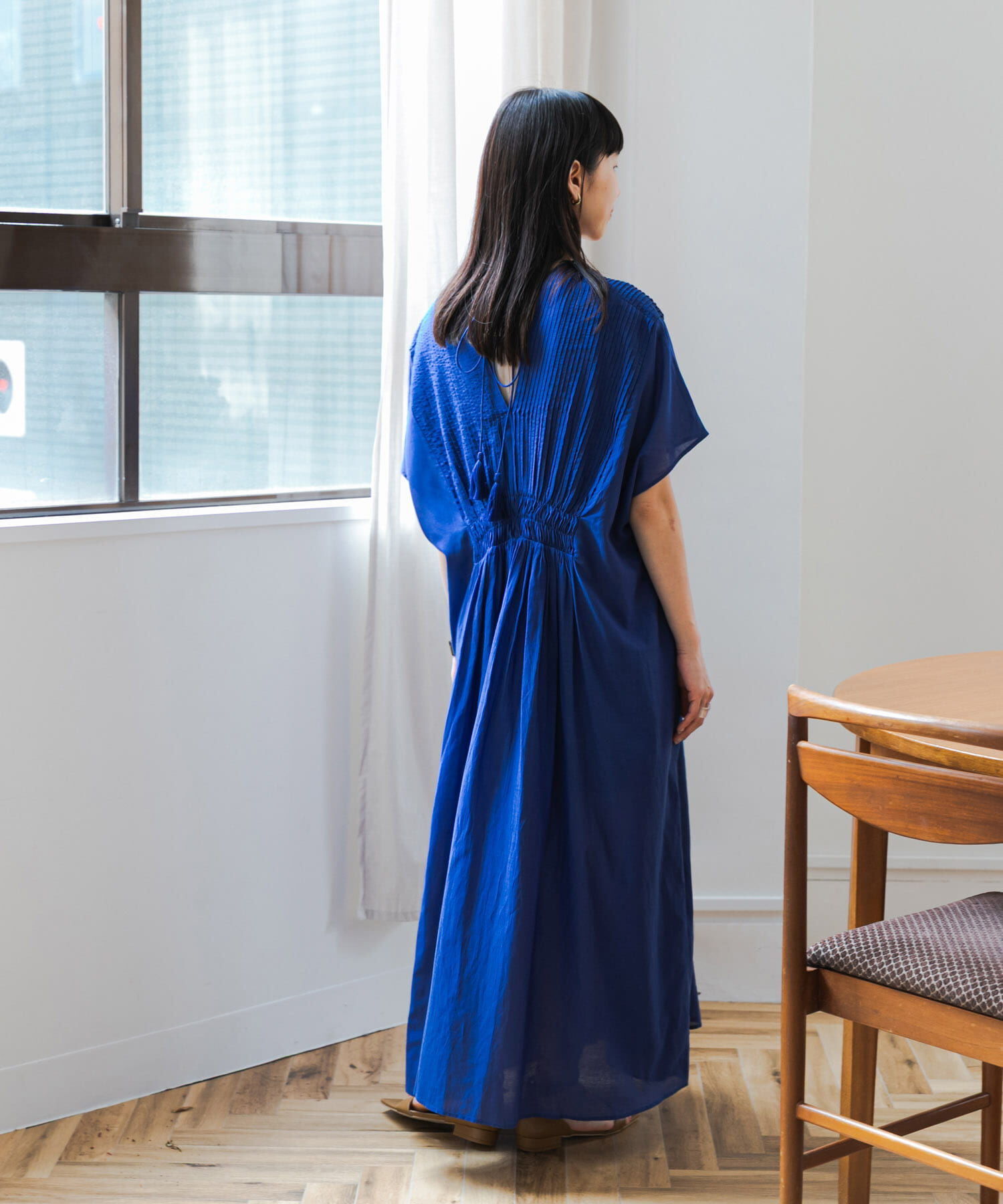 URBAN RESEARCH DOORS「ピンタックギャザーワンピース」|ワンピース|