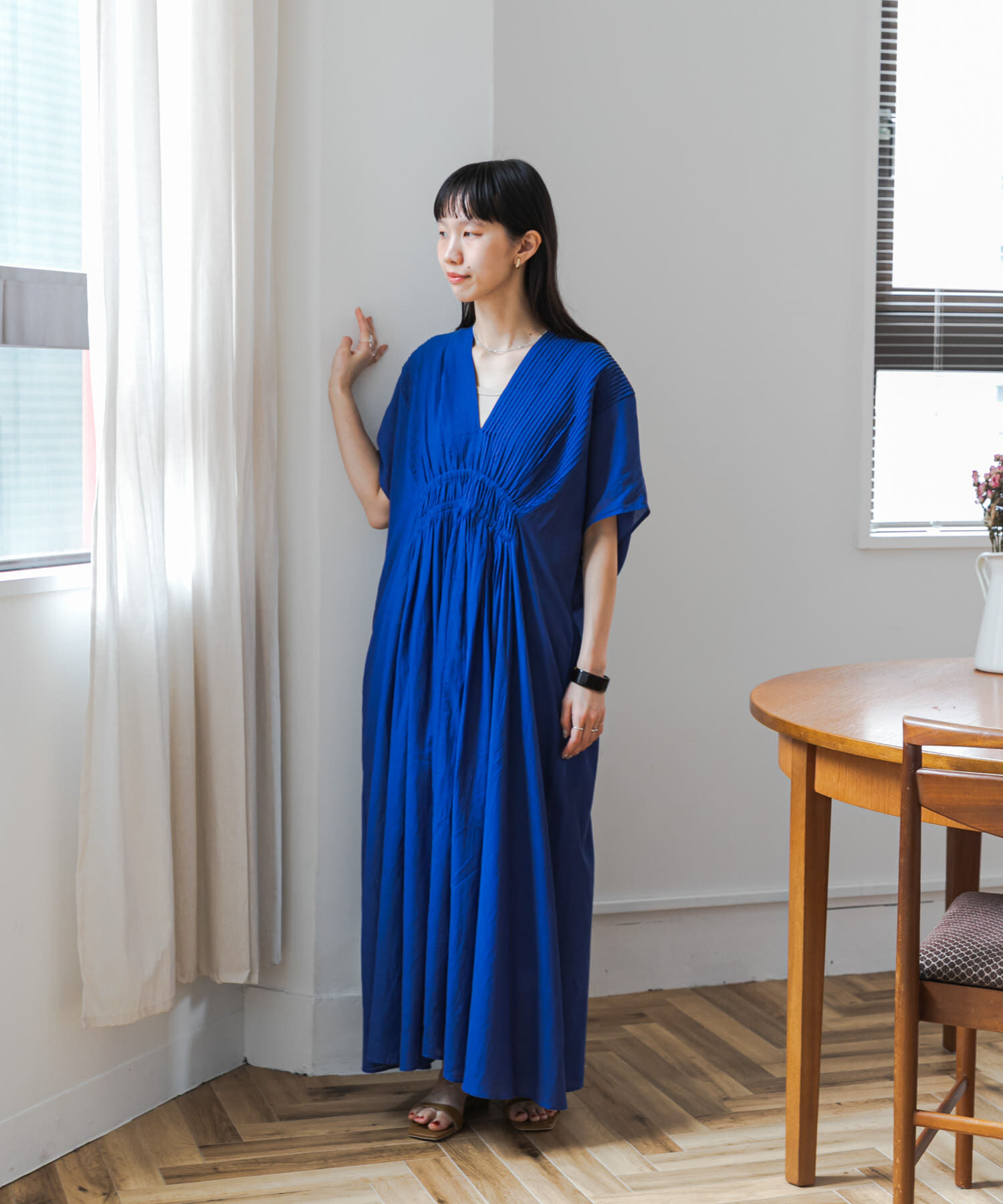 URBAN RESEARCH DOORS「ピンタックギャザーワンピース」|ワンピース|