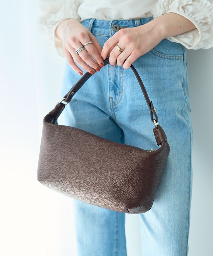 YECCA VECCA「【AULENTTI】レザーショルダーバッグ」|ショルダー・メッセンジャー|Brown
