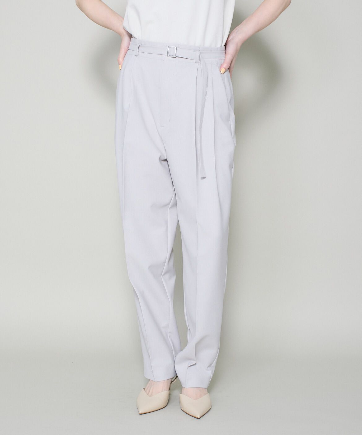DAY by DAY it&rsquo;s international「ドライツイストベルト付きタックパンツ」|その他|グレー1