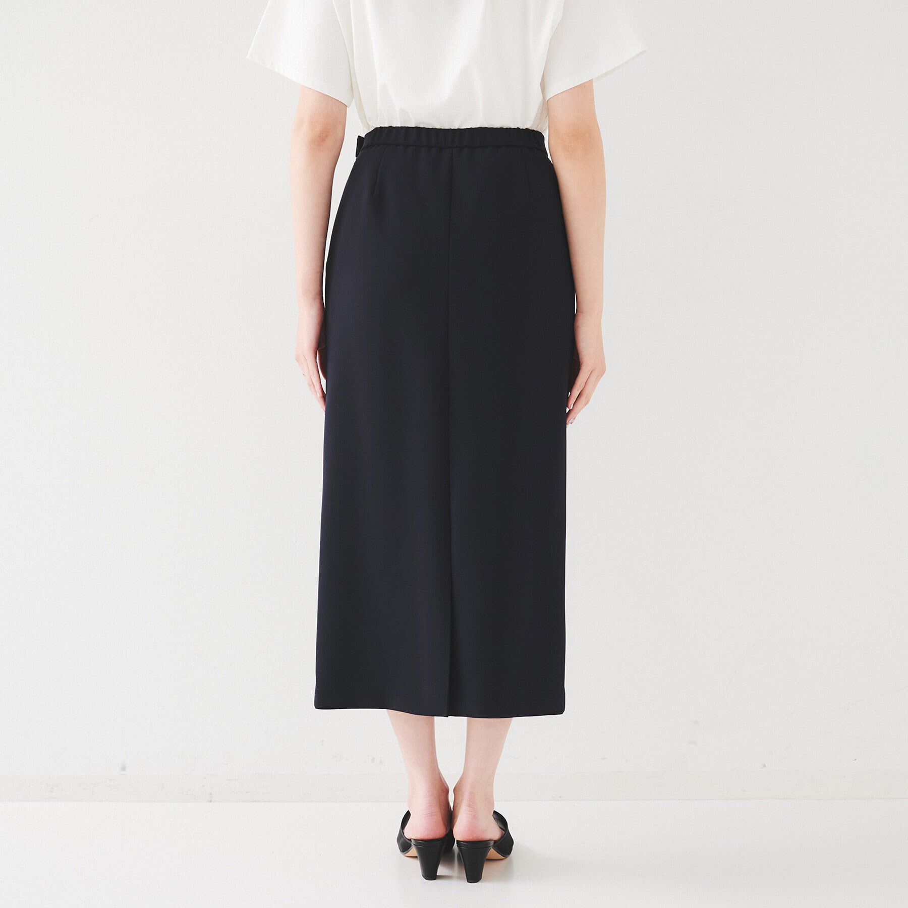 UNTITLED「【後ろウエストゴム/洗える】ストレッチ ナロースカート」|スカート|