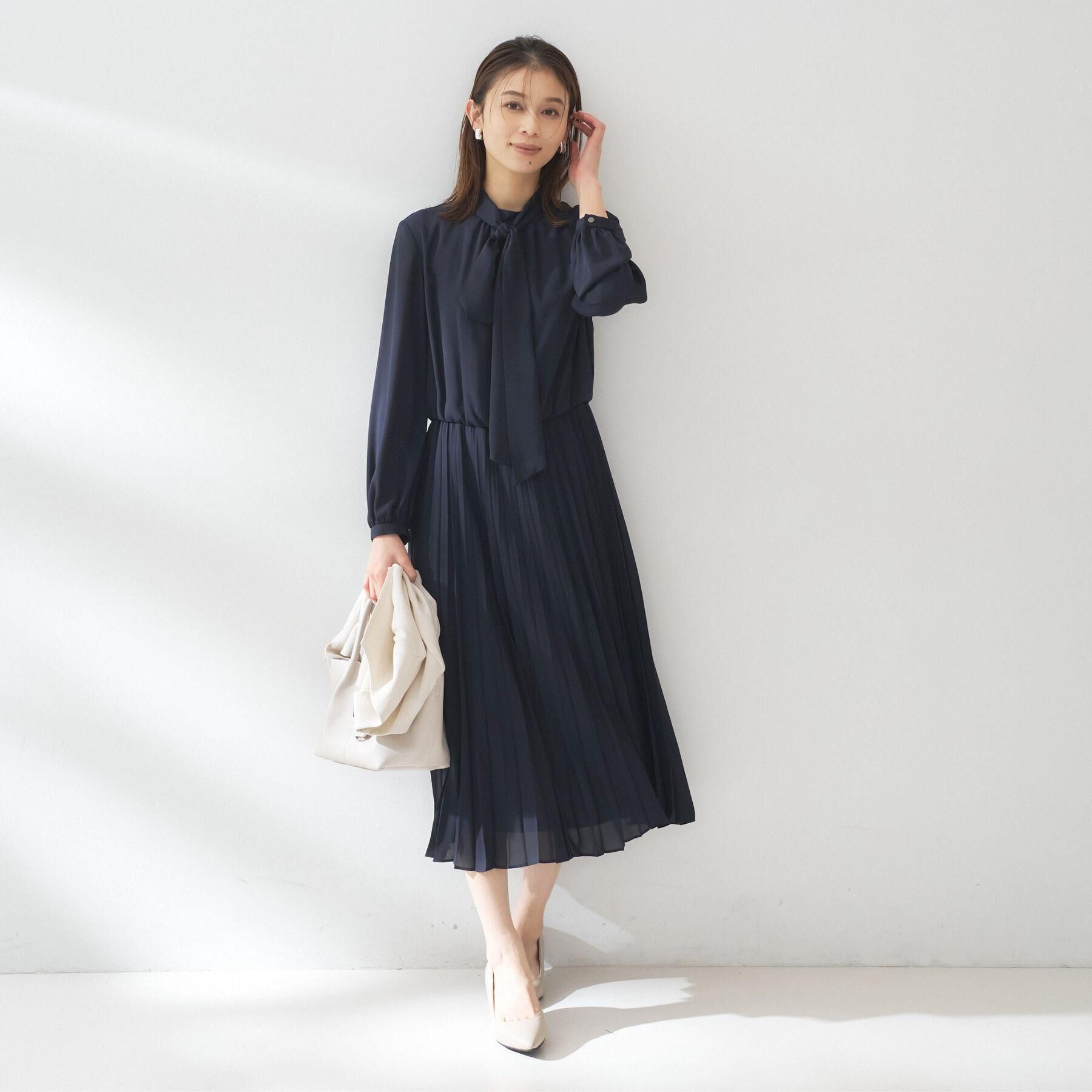 UNTITLED「【フォーマル/洗える】ボウタイ プリーツワンピース」|ワンピース|