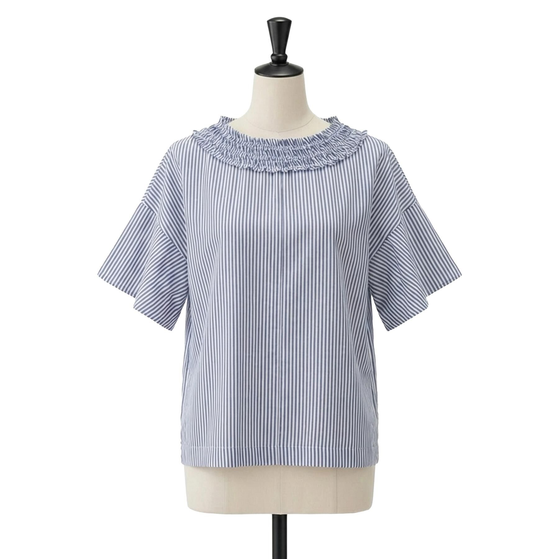 UNTITLED「【接触冷感/通気性/洗える】Vネックフリルブラウス」|シャツ・ブラウス|