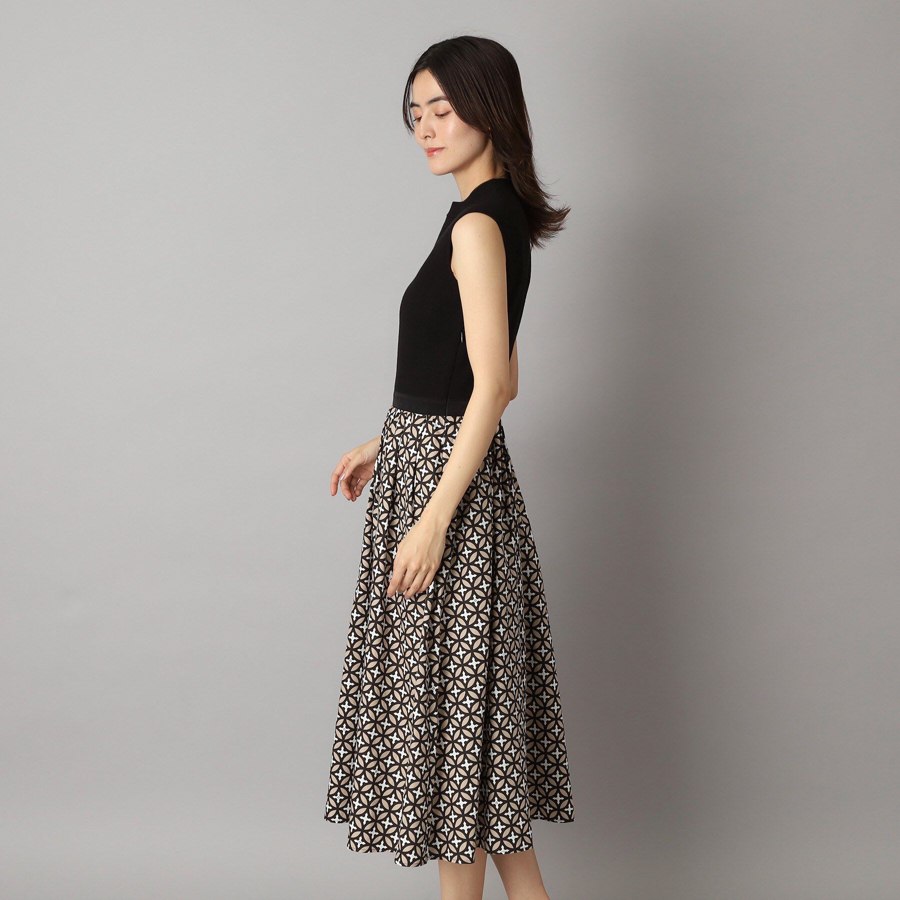 DRESSTERIOR「【洗える】オーバーラップサークルフレンチスリーブワンピ」|ワンピース|