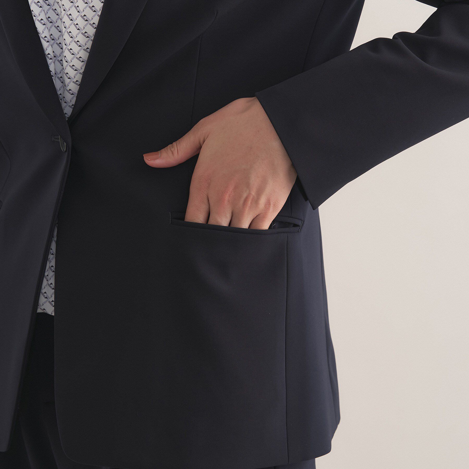 INDIVI「【通勤スーツ／洗える】ストレッチテーラードカラージャケット」|スーツ|