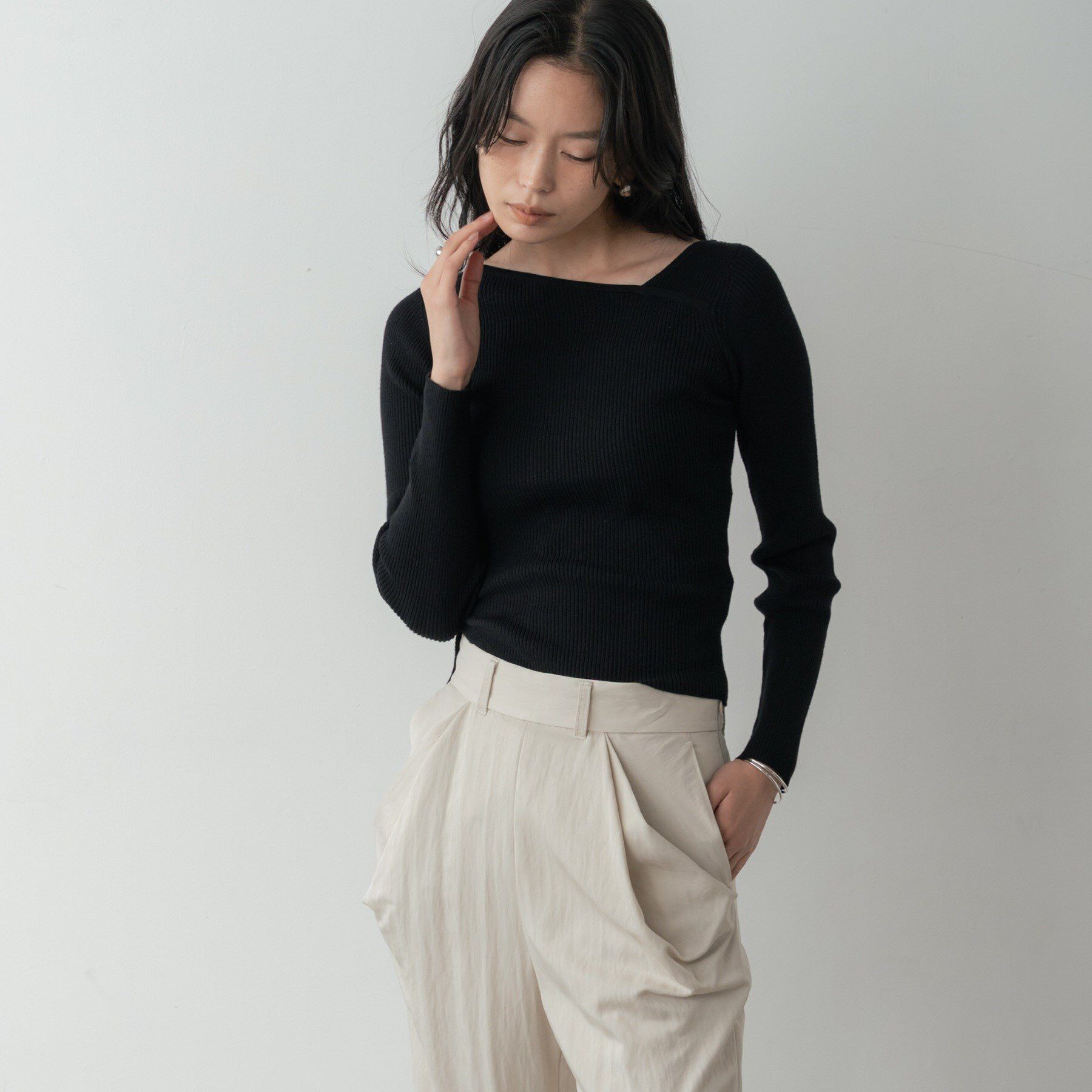 GALLEST「オフショルスリットリブニット」|ニット・セーター|