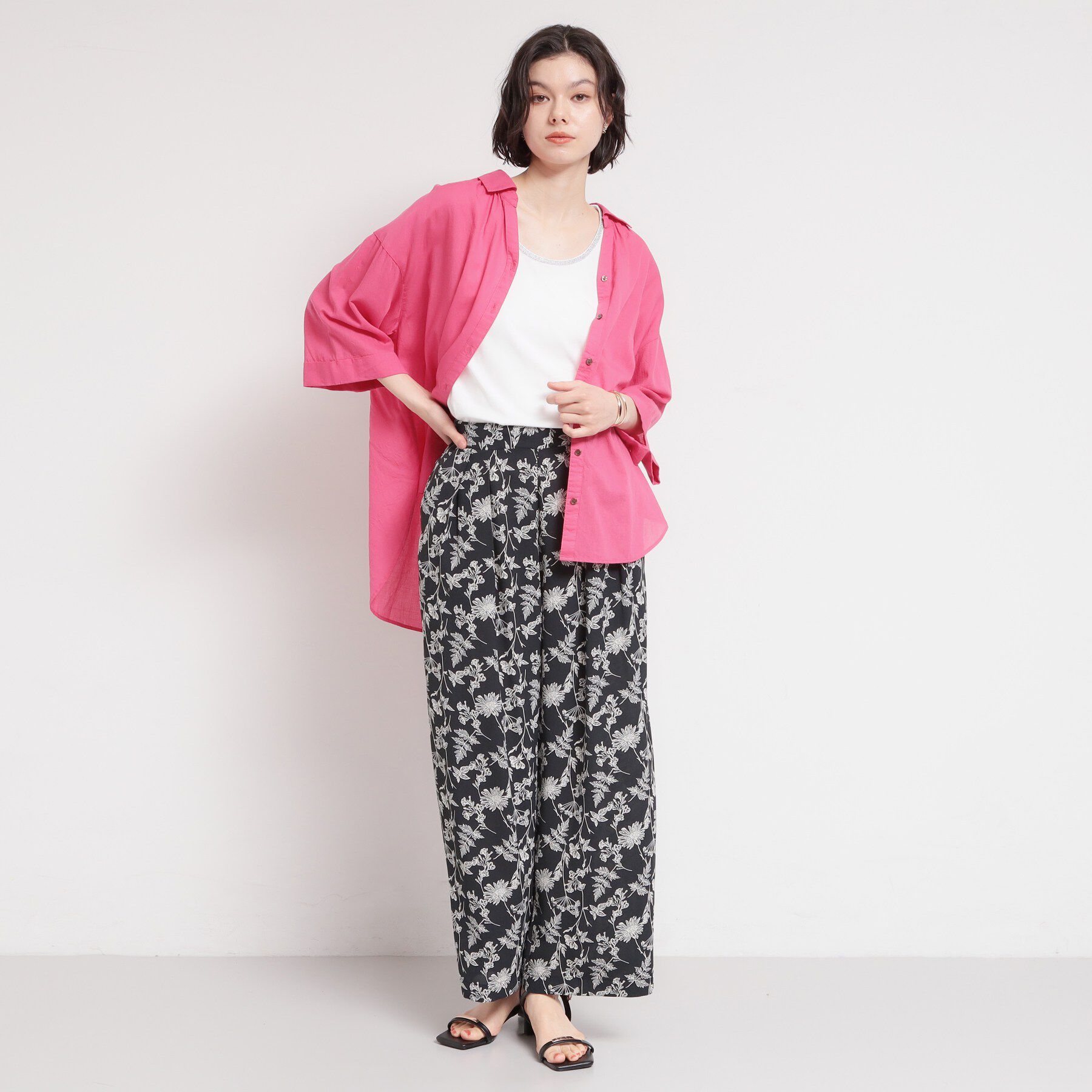 THE SHOP TK「【ひんやり/吸水速乾/UVカット】顔周りがぱっと華やぐ きらり艶めくタンクトップ」|キャミソール|